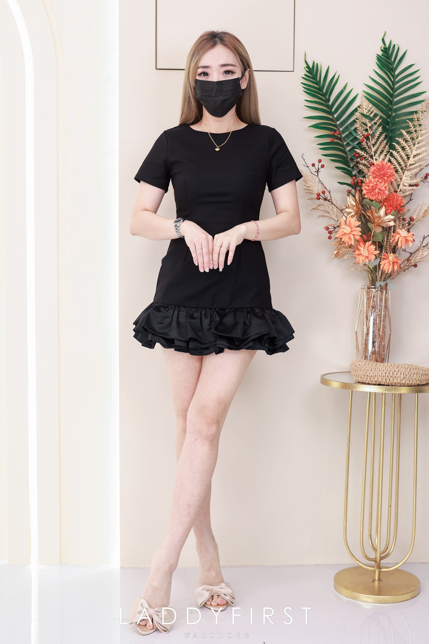 【D98197】高品质下摆花苞设计温柔风西装连身裙子，内层有里布短裤 ❤️❤️