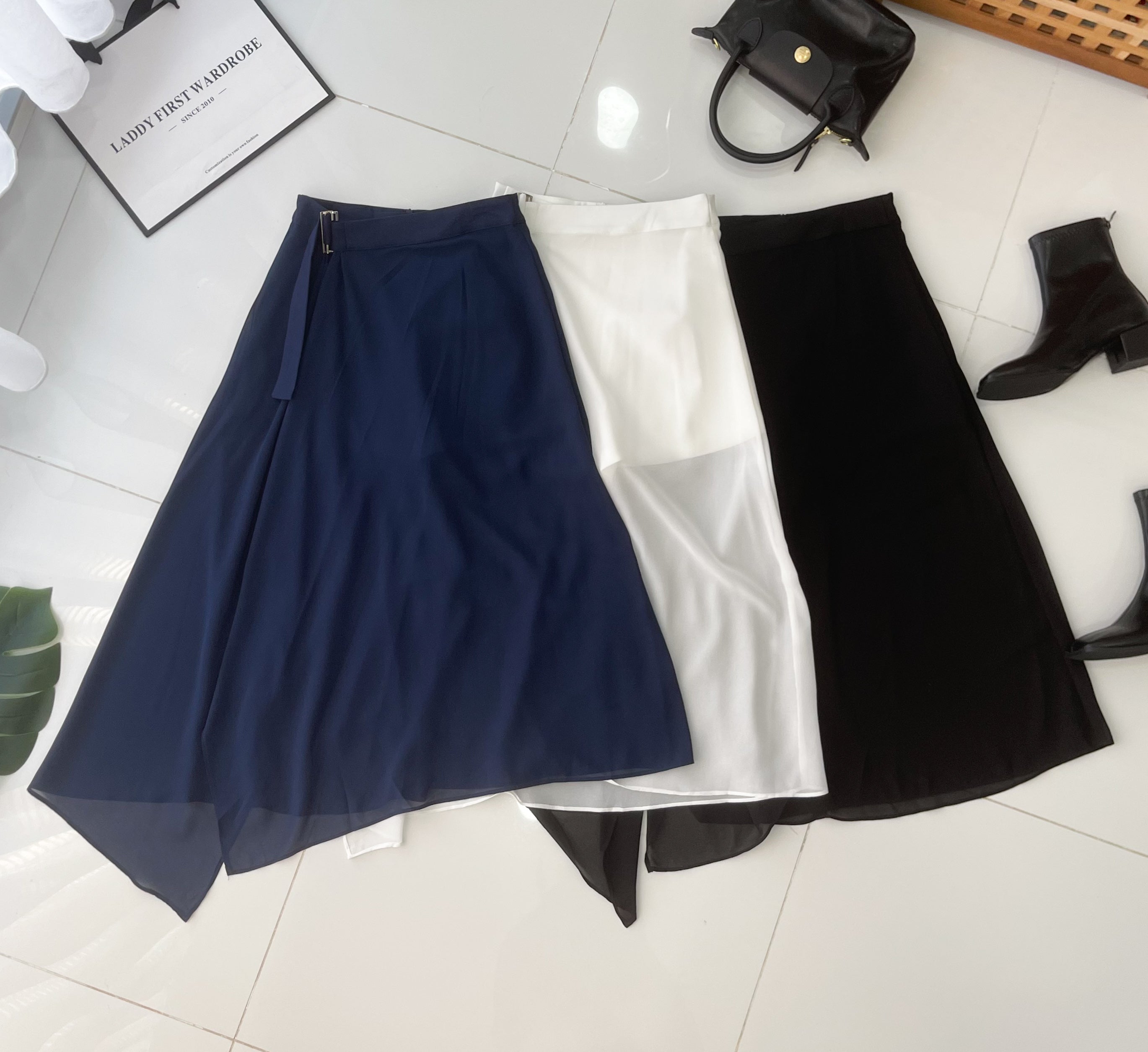 【L50013 / 16054】高品质假两件内层西装短裤拼接雪纺网纱裤裙 ❤️❤️