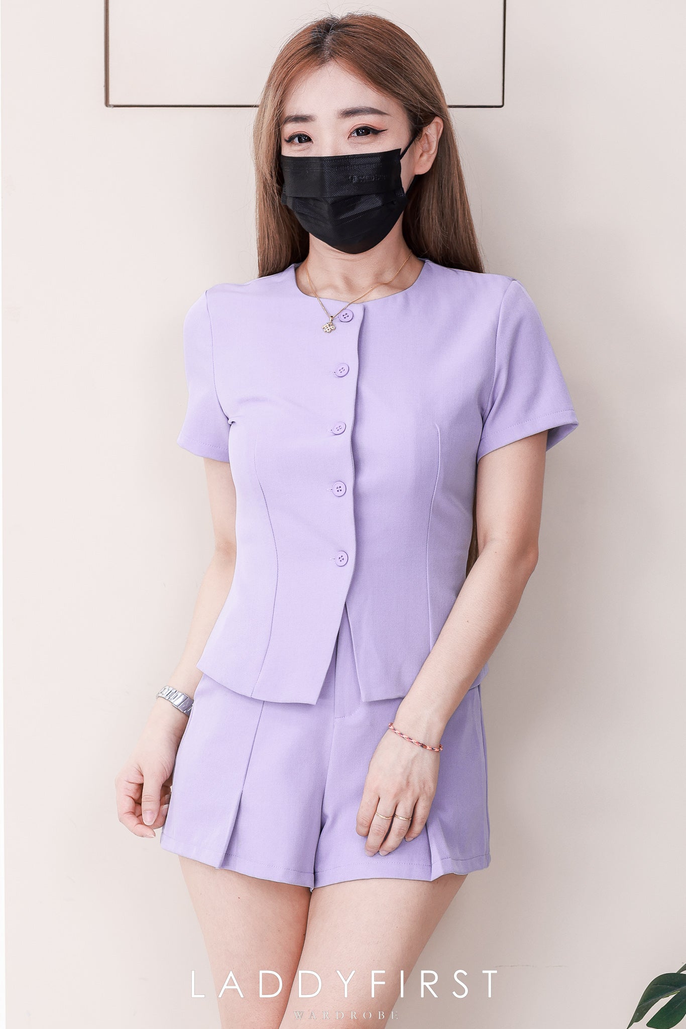 【SS21699 / 16861】【补厂家现货⚡⚡】高品质两件式法式简约大气西装套装 西装短袖上衣➕西装高腰百搭短裤，有口袋 ❤️❤️