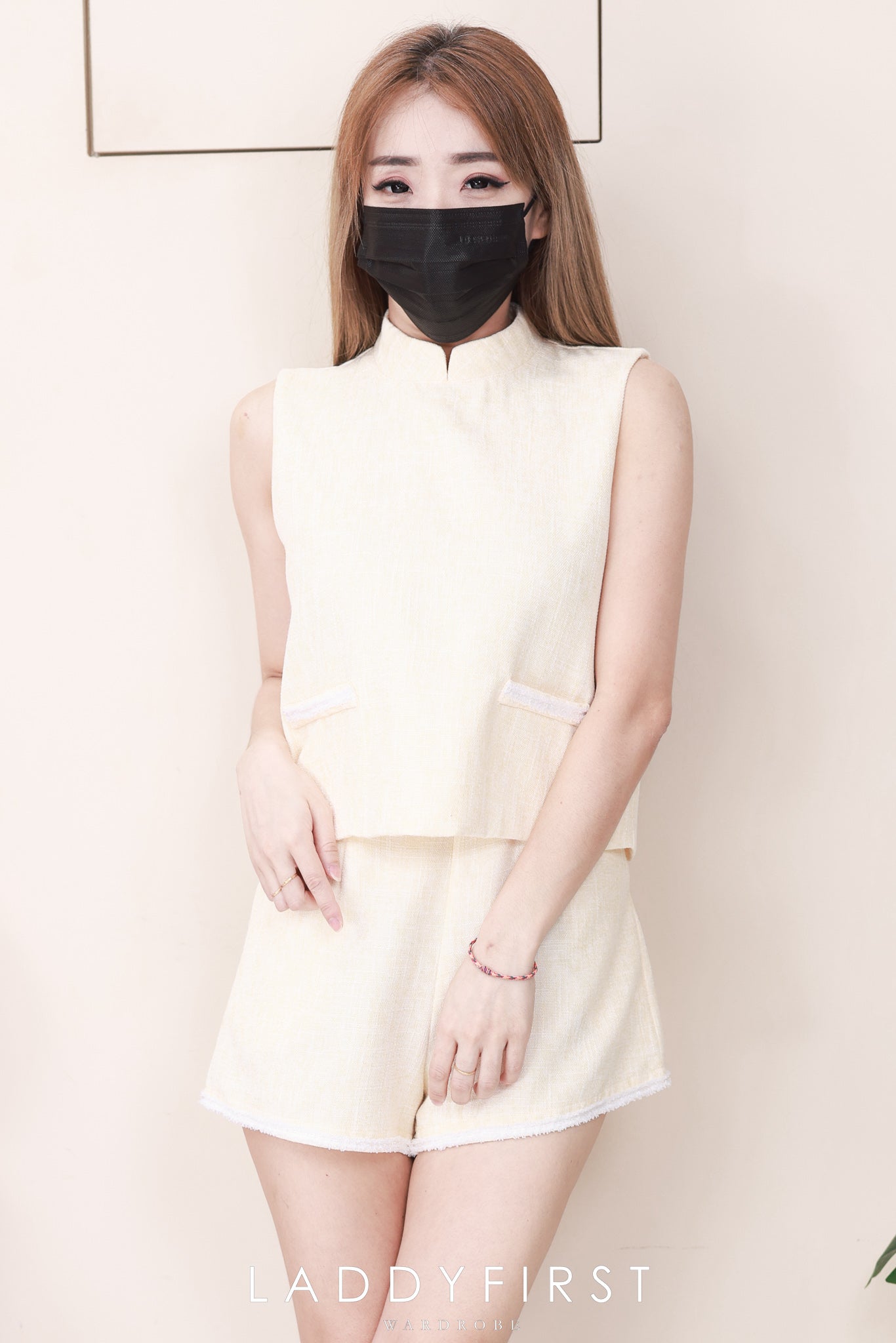 【SS21788 / 19759】高品质两件式小香风简约时尚套装 宽松无袖小香风上衣 ➕小香风高腰短裤，有口袋 ❤️❤️