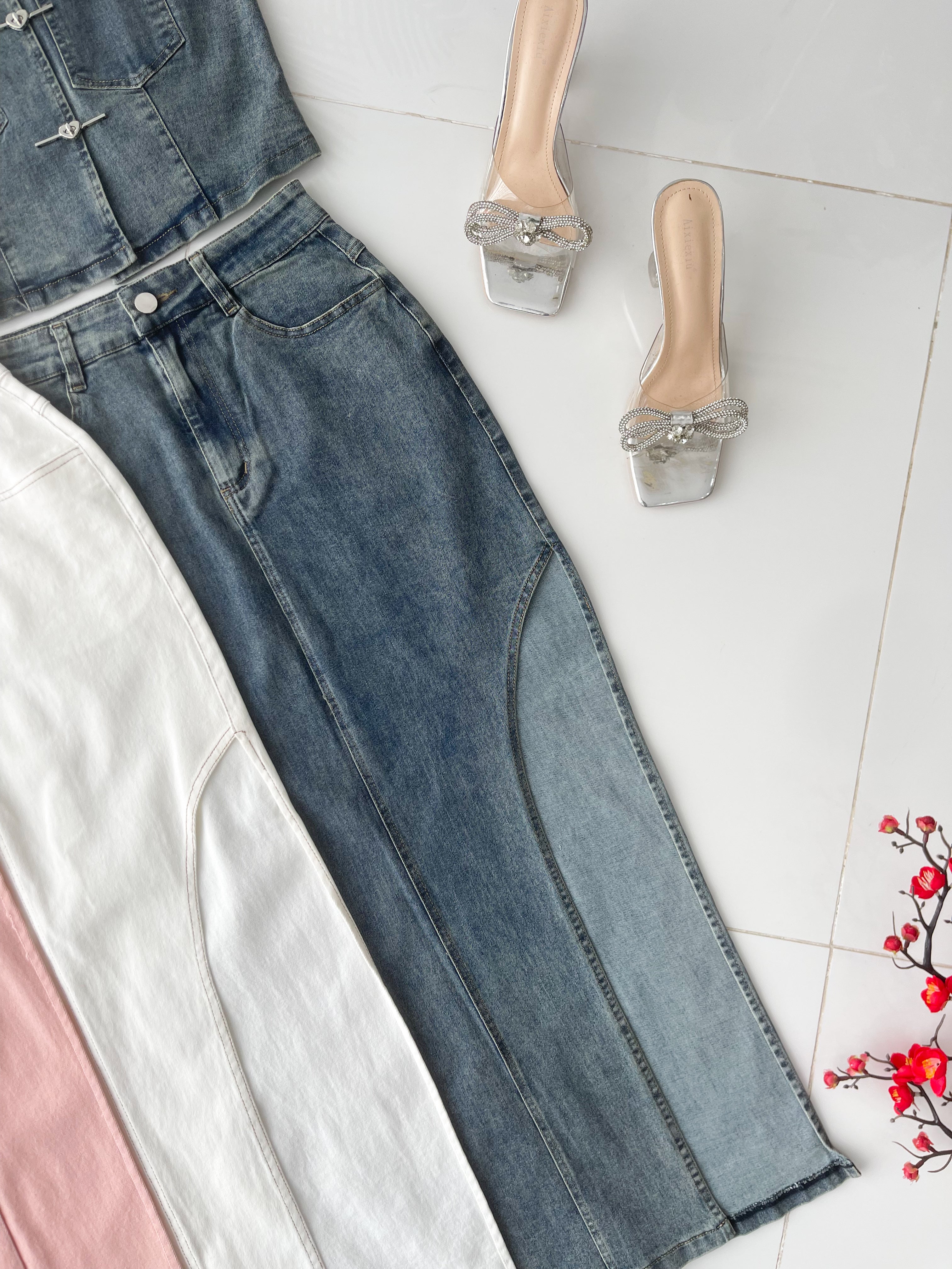 【SS21210】高品质两件式马甲式牛仔旗袍套装 马甲式牛仔旗袍上衣➕侧边露单腿开叉设计牛仔高腰裙子，有口袋❤️❤️