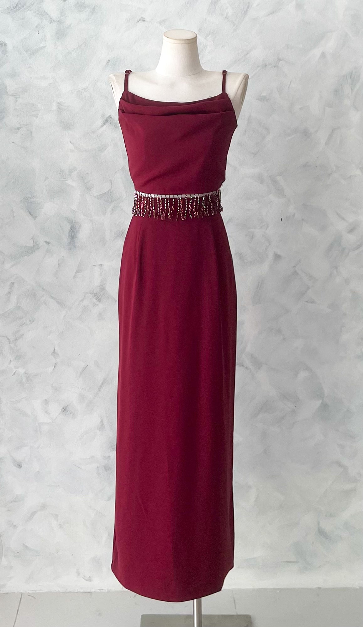 【SS2769-1】⚡补货预订款⚡高品质两件式高端气质鲜艳套装 自调无袖肩带短版上衣➕西装高腰百搭长裙，后中开叉设计，有口袋 ❤️❤️