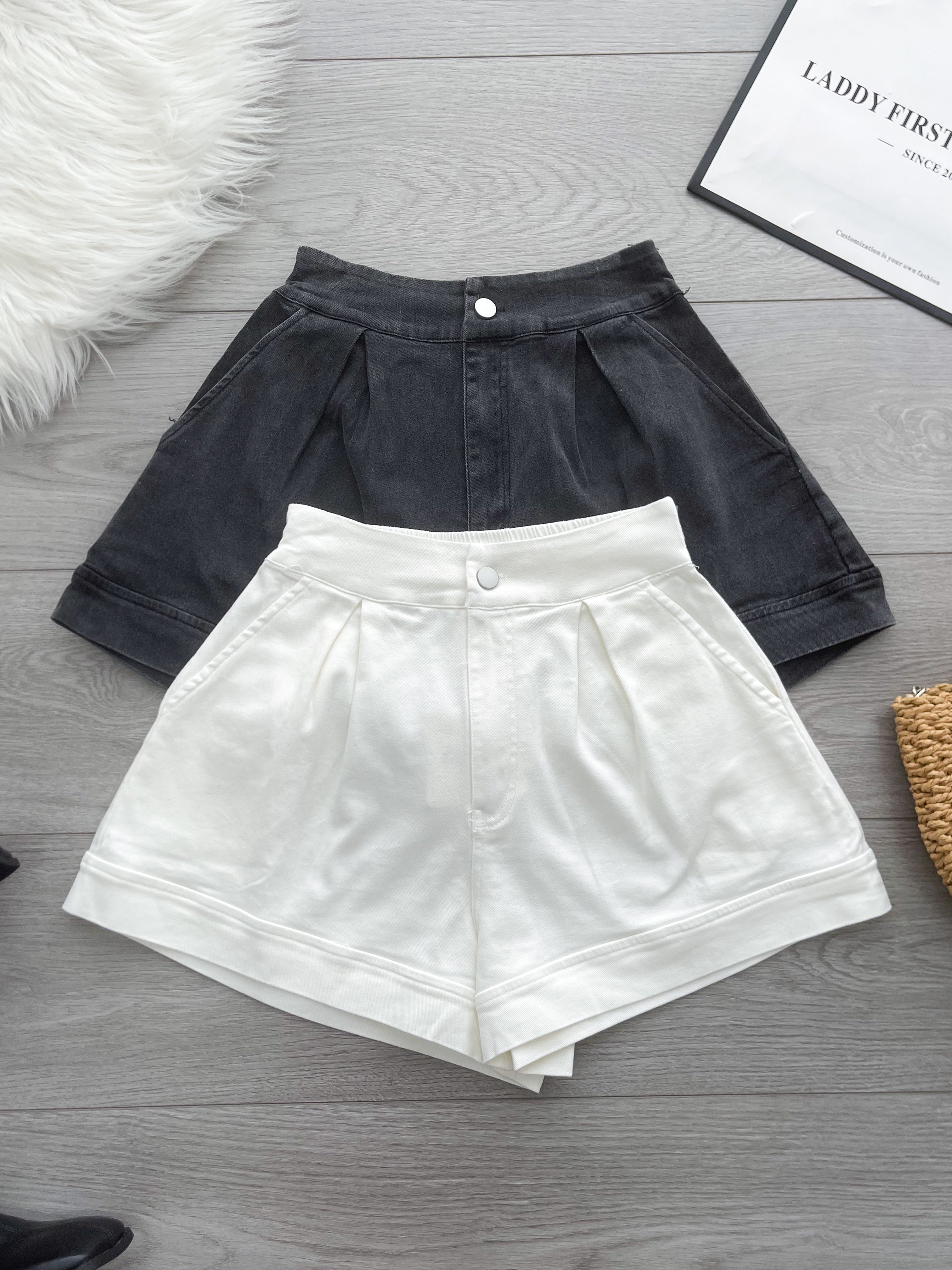 【S82544】高品质极简简约COTTON JEANS牛仔宽腿高腰百搭短裤，后腰伸缩弹力有口袋 ❤️❤️