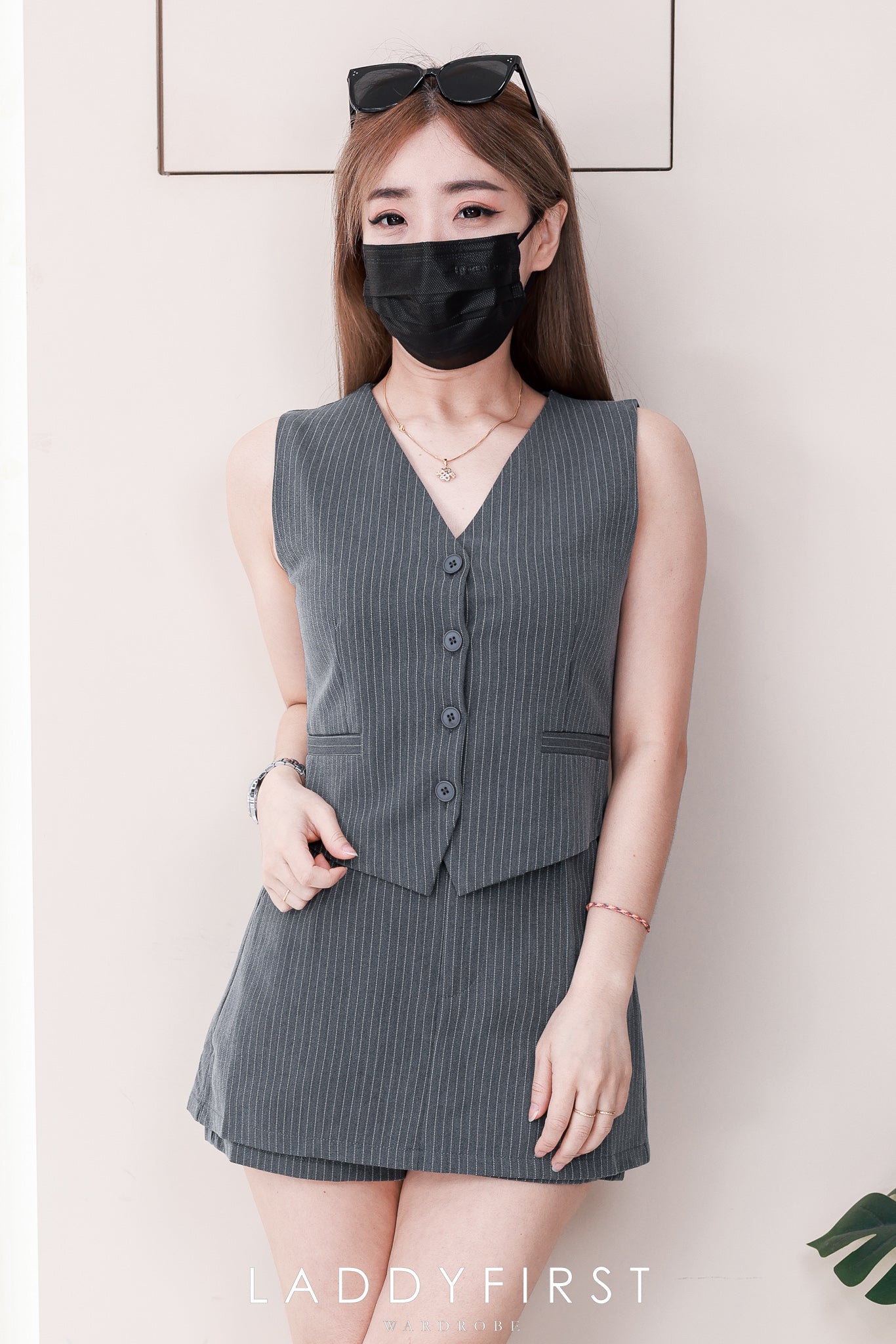 【SS2533】高品质两件式御姐风线条马甲式西装套装 马甲式上衣➕前后裙子高腰百搭裤裙，有口袋 ❤️❤️