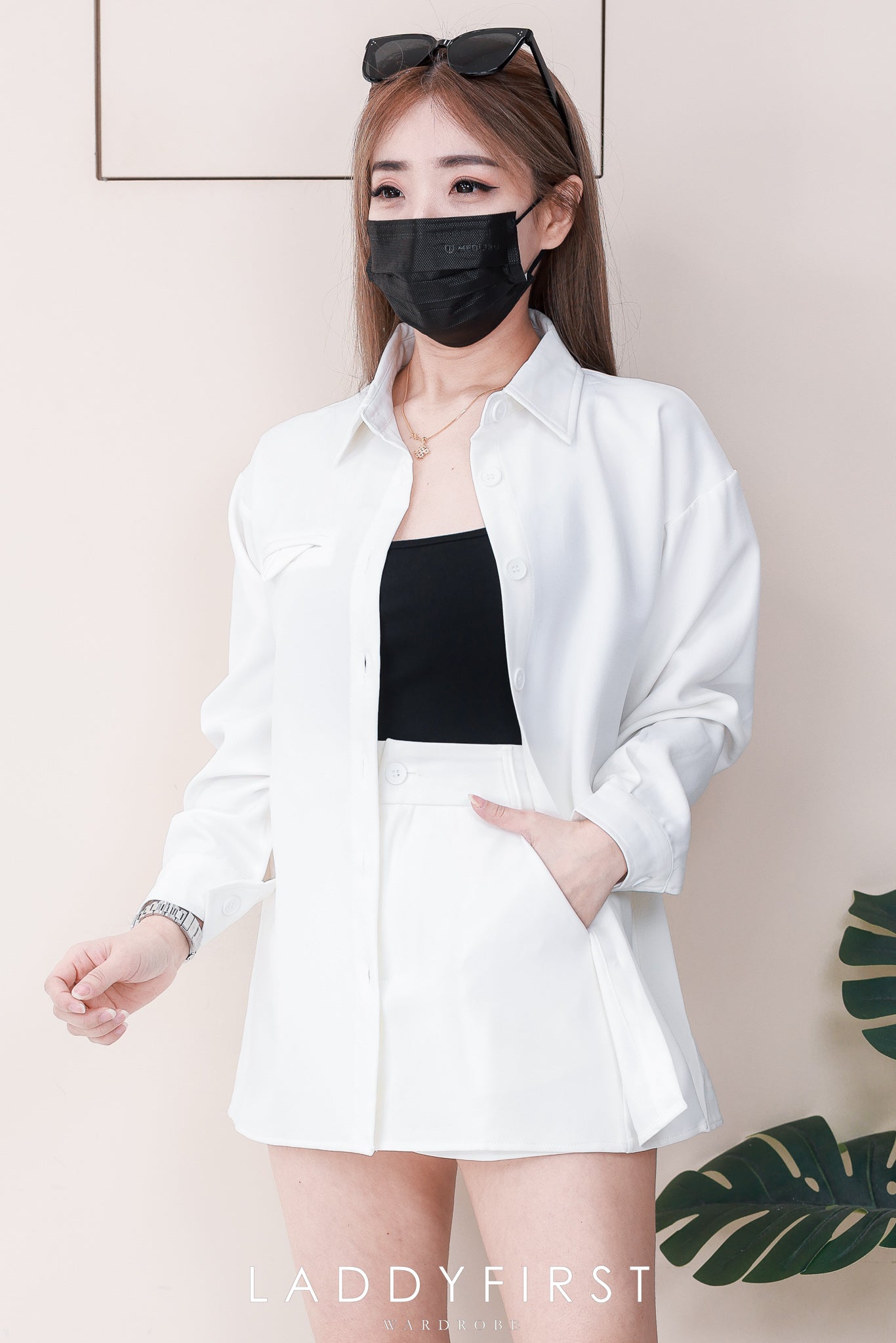 【SS2433】高品质两件式欧美高级感气质时装西装套装 翻领长版长袖外套➕前后裙内层有短裤高腰百搭裤裙，有口袋❤️❤️