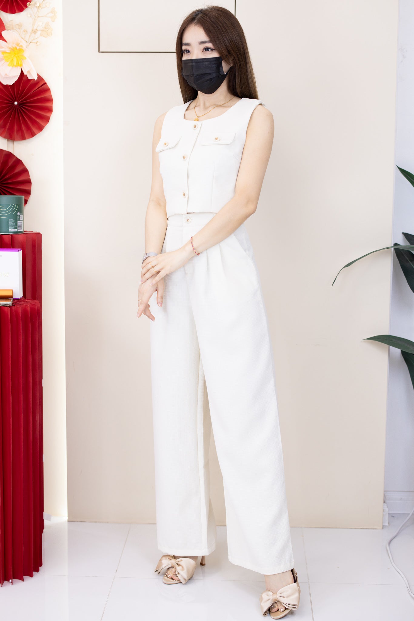 【SS21855 / 18678】高品质欧美式高级感小香风时尚套装 翻领无袖小香风上衣➕小香风阔脚高腰长裤，后副有伸缩弹力有口袋 ❤️❤️【D-R1-C1】
