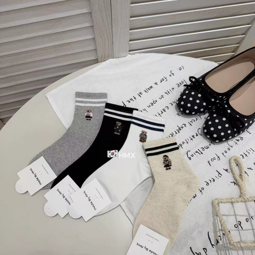 【P7266】✨现货✨高颜值INS风熊熊🐻线条拉边袜子 🧦【XB03-B65】