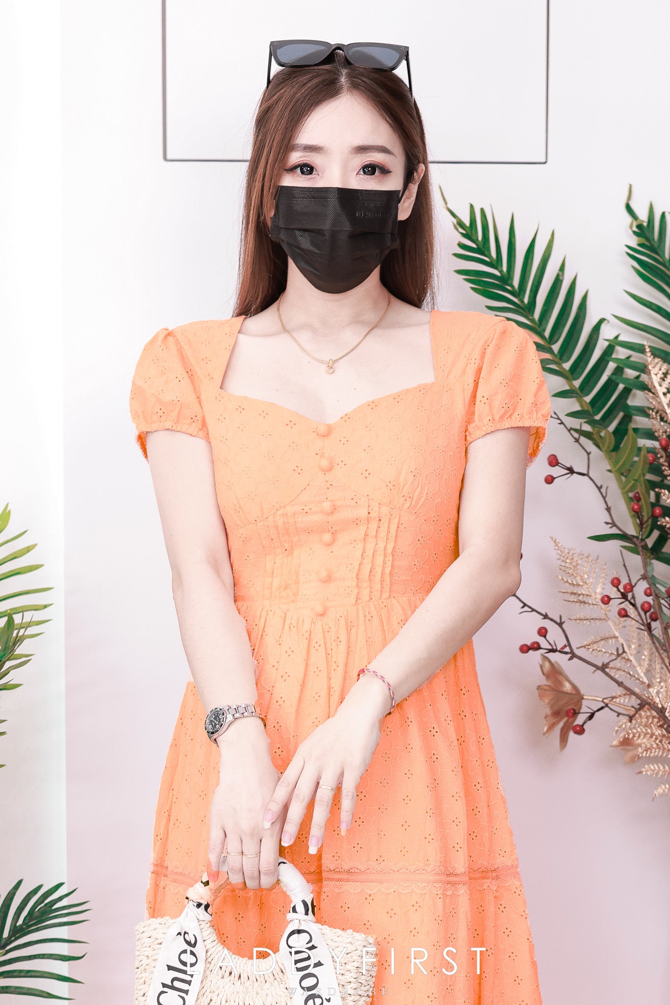 【D38416】高品质爱心领口泡泡短袖铜花简约连身裙子 ❤️❤️