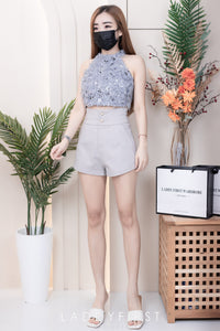 【SS3400】【独家小圆饼】两件式削肩套装 ,  鸵鸟毛拼接亮片Cut In上衣 ➕ 西装锦棉高腰显瘦短裤 , 有口袋【A-R2-C5】