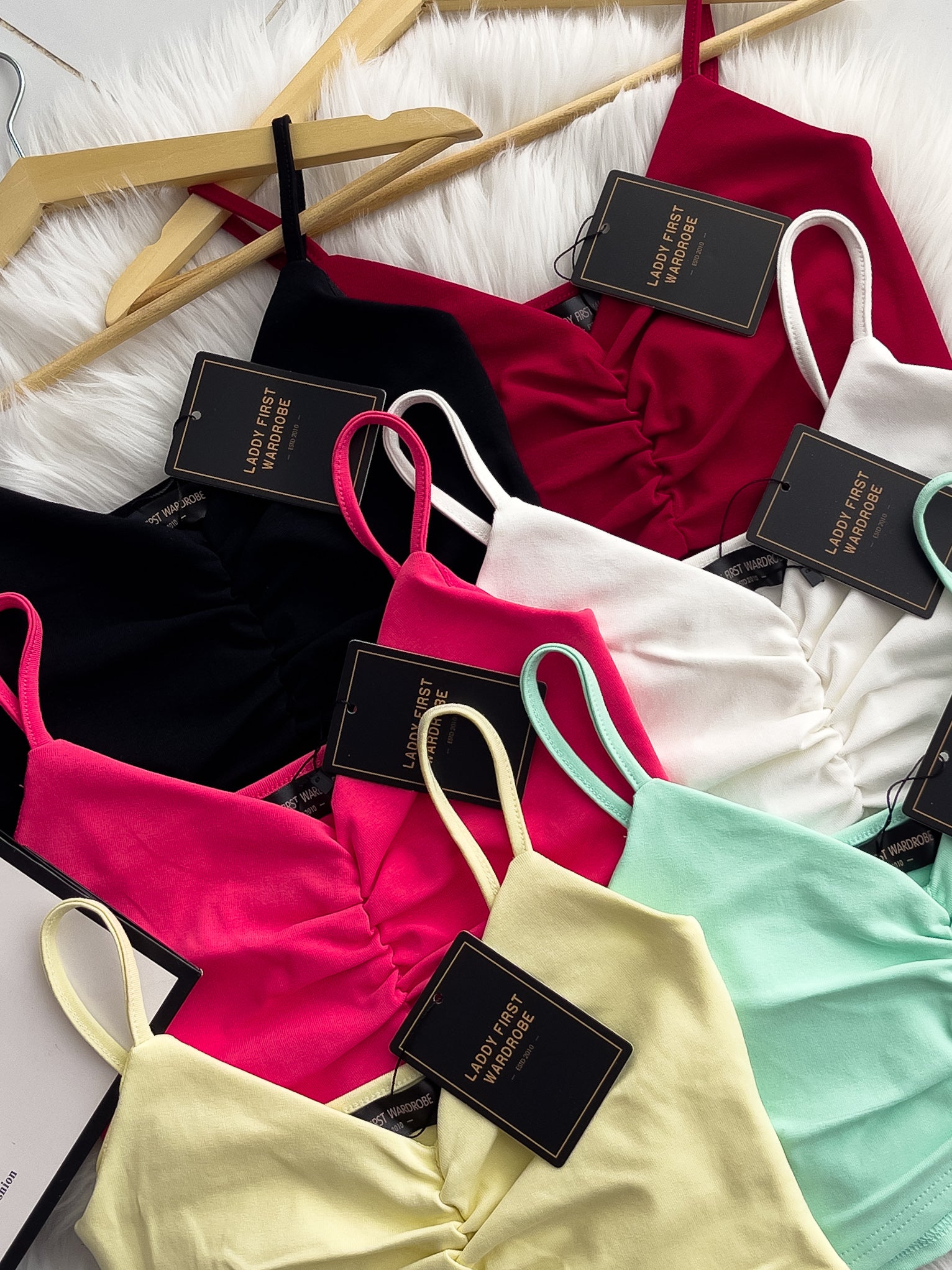 【T3358】V领小皱褶设计细带无袖纯棉弹力内搭上衣 ❤❤【A-R2-C2】