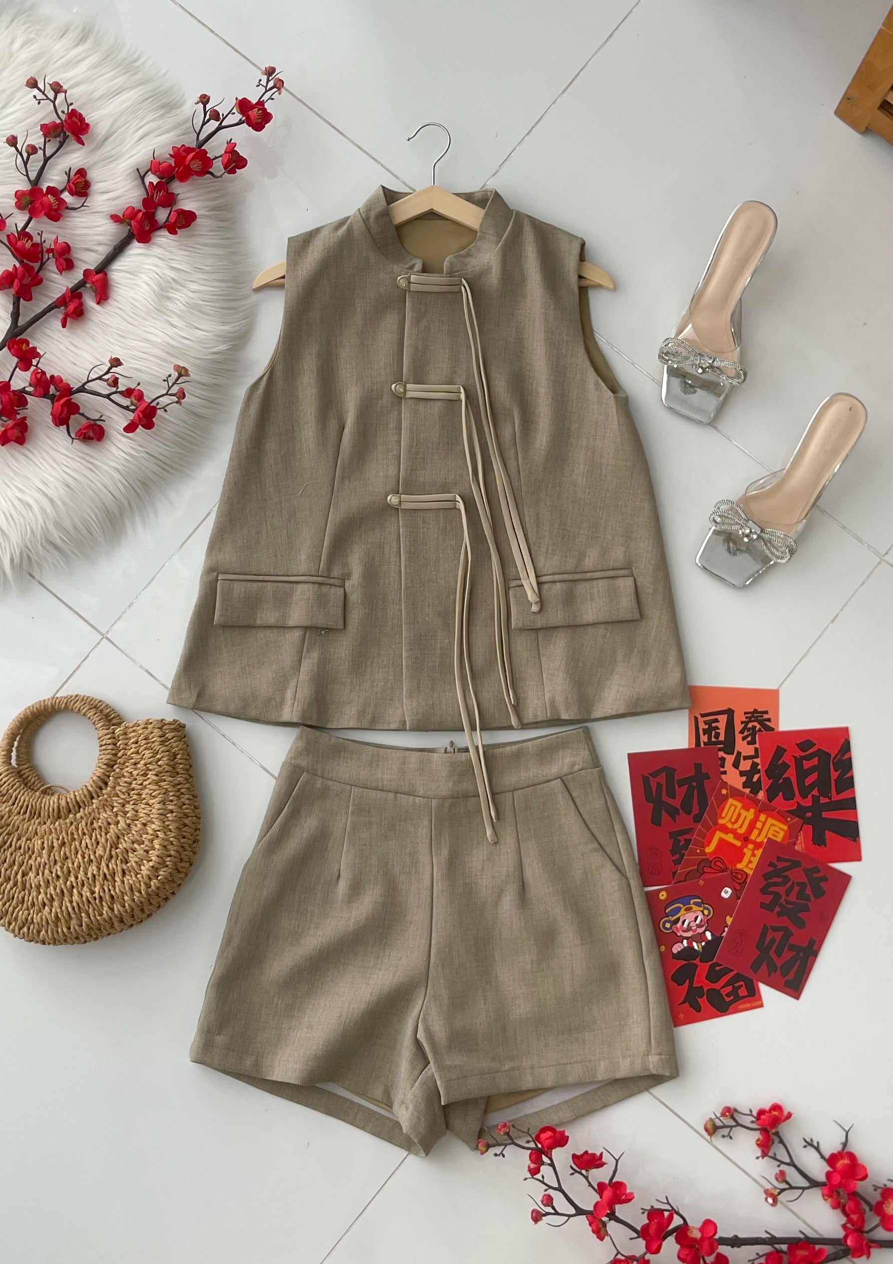 【SS23530】高品质两件式新中式国风马甲式旗袍套装 马甲式宽松版旗袍上衣➕西装高腰百搭短裤，有口袋 ❤️❤️