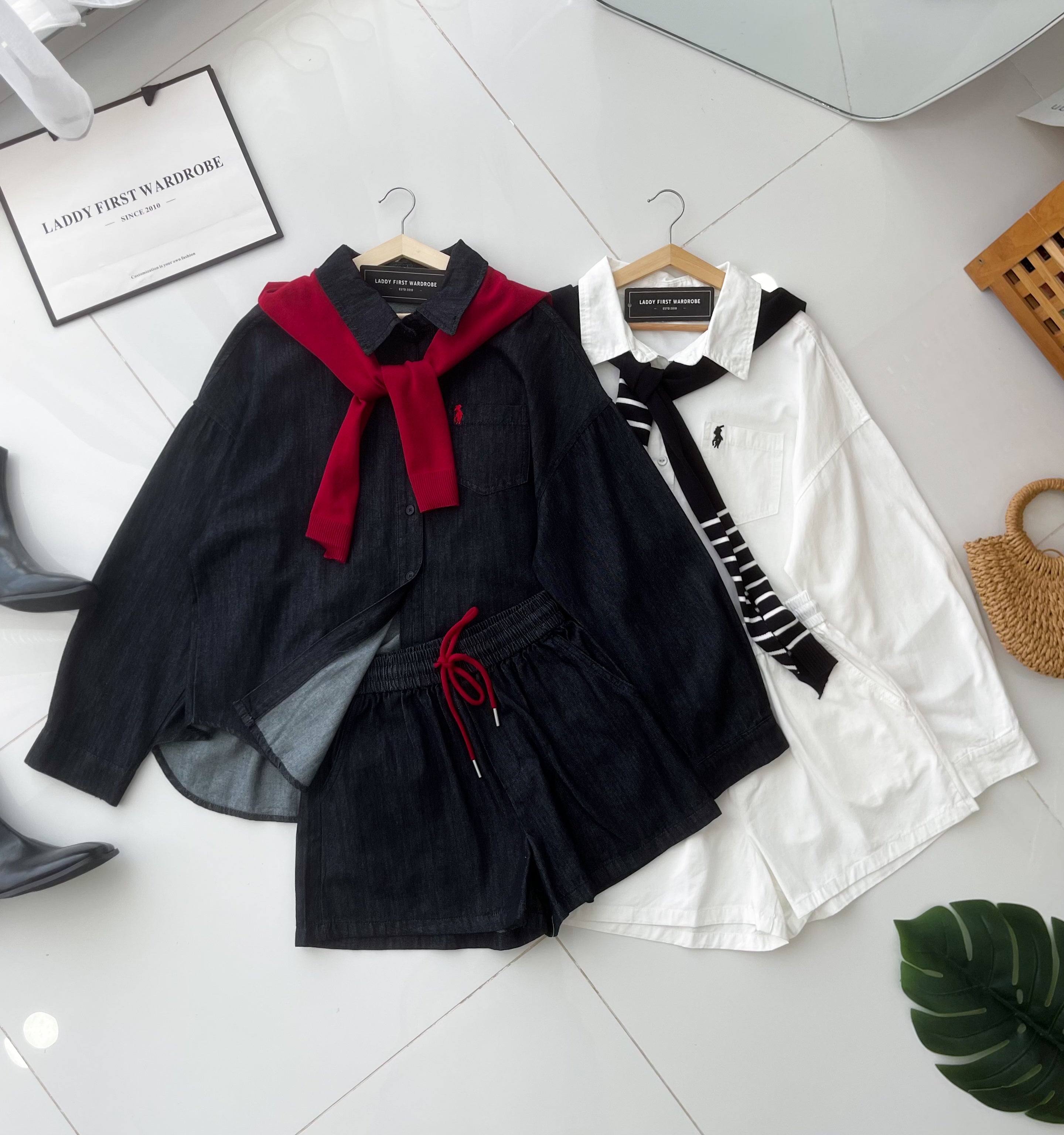 【SS8620】高品质两件式韩式牛仔简约休闲百搭套装 翻领长袖牛仔上衣➕松紧腰弹力牛仔短裤，有口袋 ❤️❤️