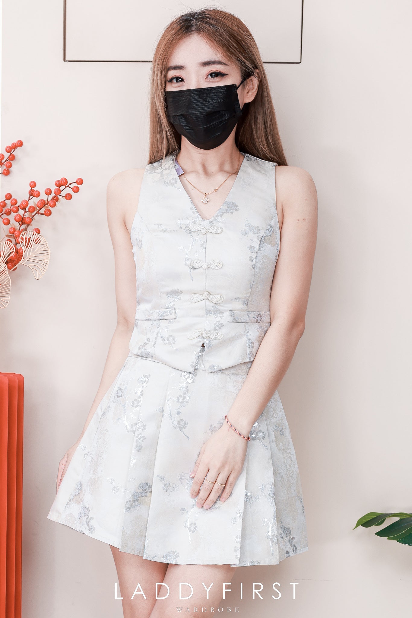 【SS21748 / 37568】高品质两件式高档气质马甲式新中式提花旗袍套装 马甲式提花旗袍上衣➕百褶高腰裙子，内层有里布短裤，有口袋 ❤️❤️