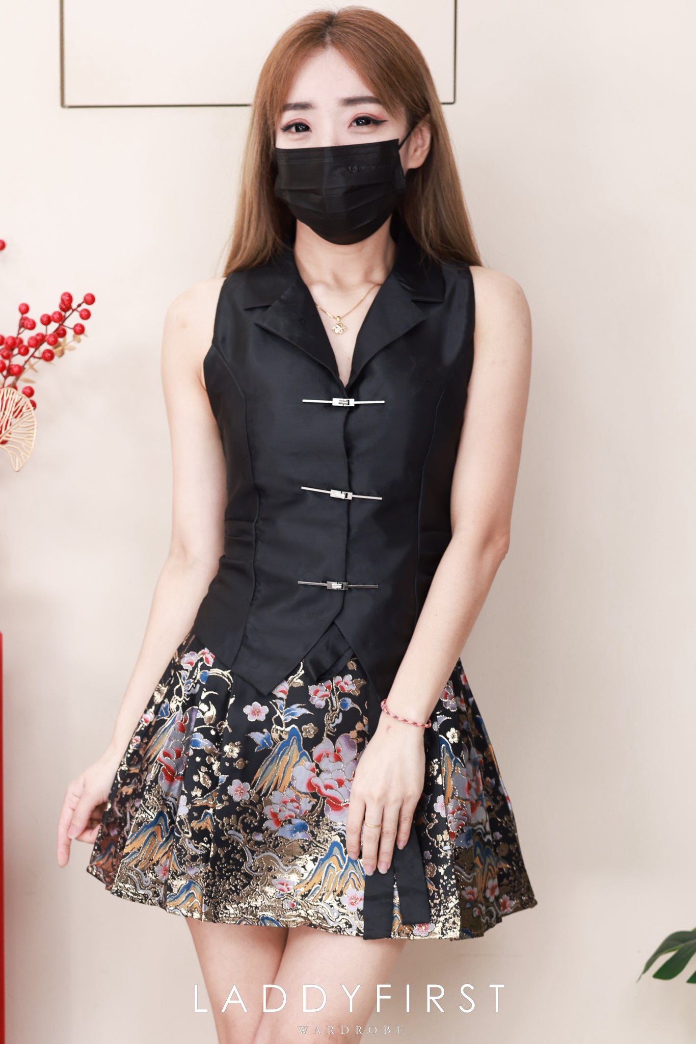 【SS6874】高品质两件式高贵贵气金线马面裙套装 翻领无袖旗袍上衣➕精致金线百褶马面裙子，内层有里布短裤 ❤️❤️