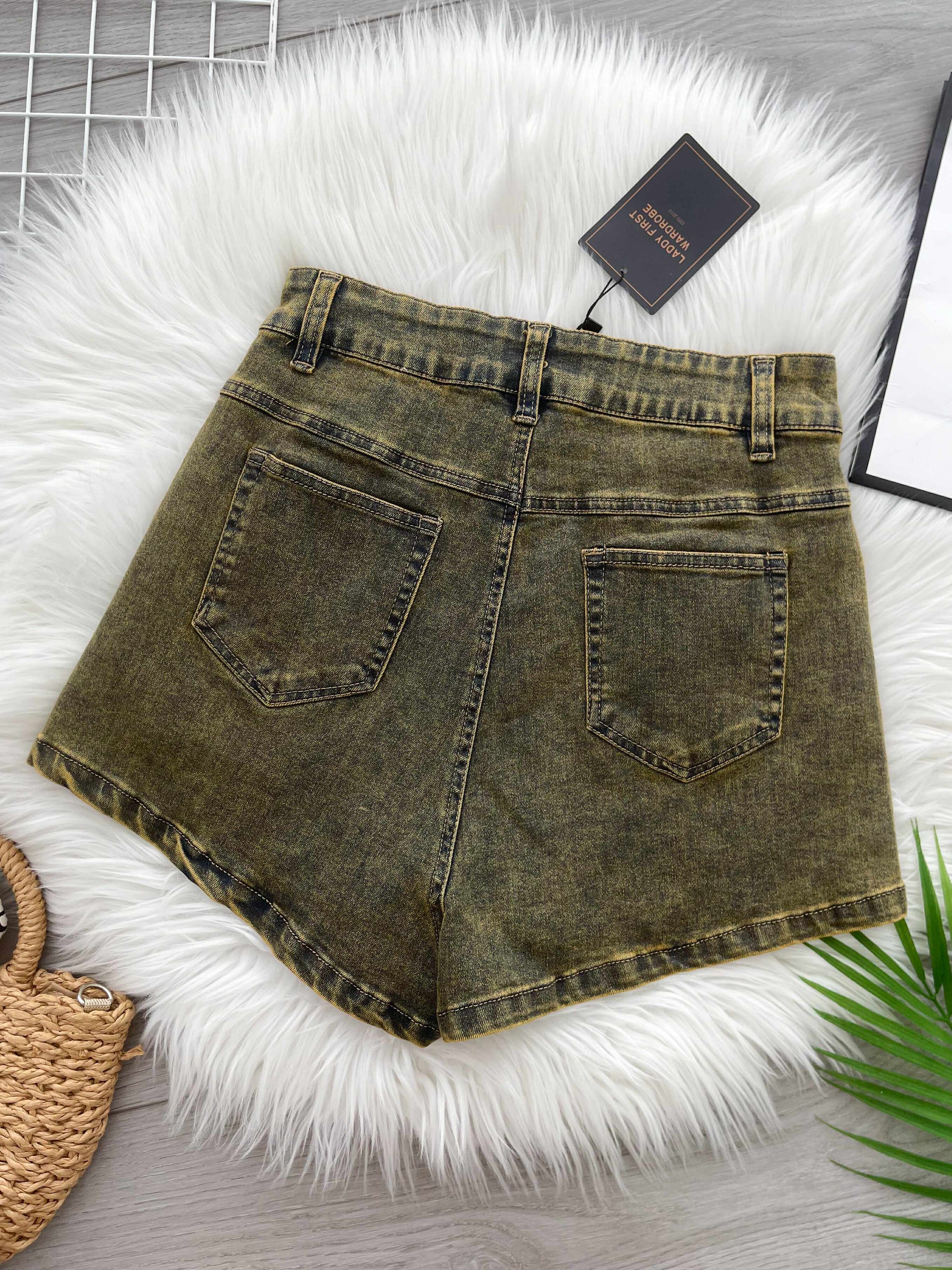 【S3520】LFW独家爆款高品质牛仔COTTON JEANS日常简约休闲百搭牛仔高腰短裤，有口袋 ❤️❤️ 【D-R3-C1】