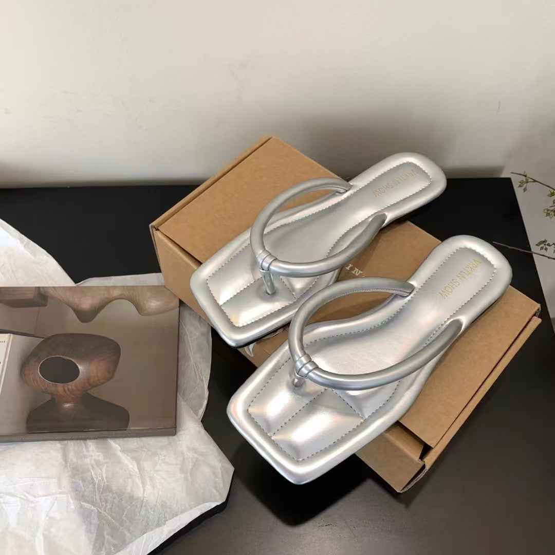 【DG2856-1】🔅精选预购款🔅 高级感简约百搭设计沙滩人字拖 ❤️