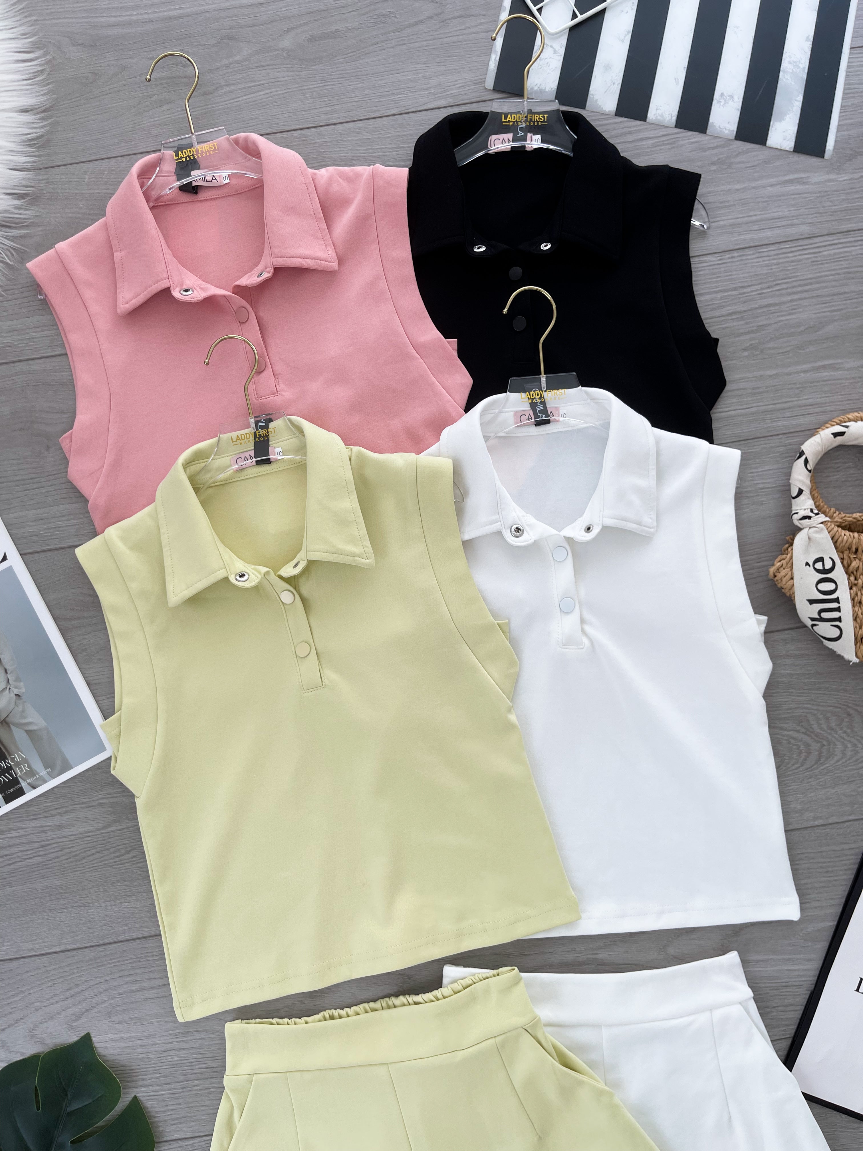 【SS21752 / 3414】【补厂家现货⚡⚡】高品质两件式翻领日常简约休闲百搭套装 翻领百搭上衣➕高腰休闲百搭短裤，有口袋 ❤️❤️
