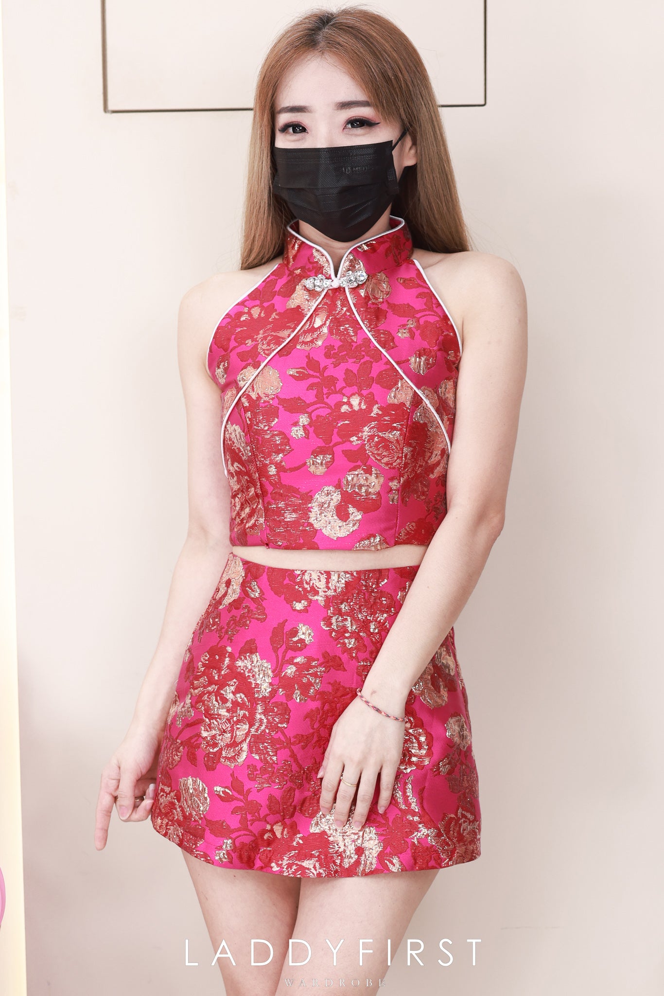 【SS8238802】【LFW独家小圆饼】高品质两件式高端气质金线浮雕提花旗袍套装 CUT IN无袖旗袍上衣➕提花高腰裤裙 ❤️❤️