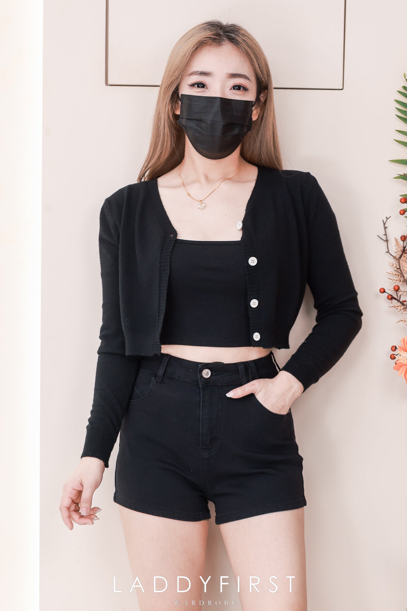 【S8113】高品质COTTON JEANS牛仔弹力日常简约休闲百搭短裤，有口袋 ❤️❤️