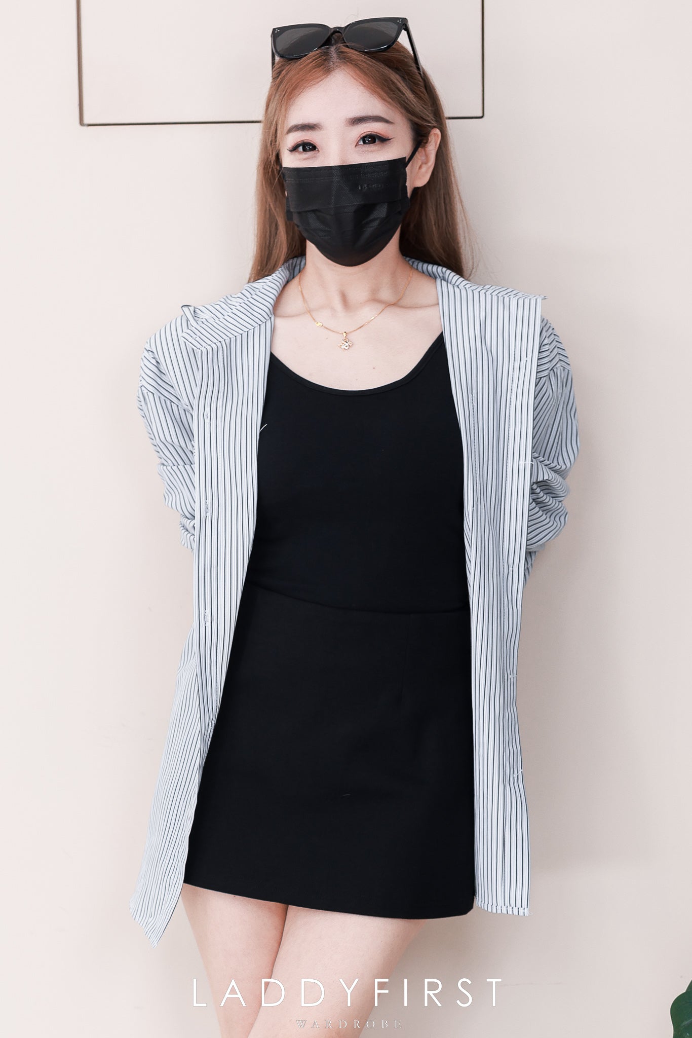 【SS25186】*强力推荐款＊高品质韩版三件套 , 衬衫连帽外套 ➕ 厚棉背心 ➕百搭裤裙 ❤️