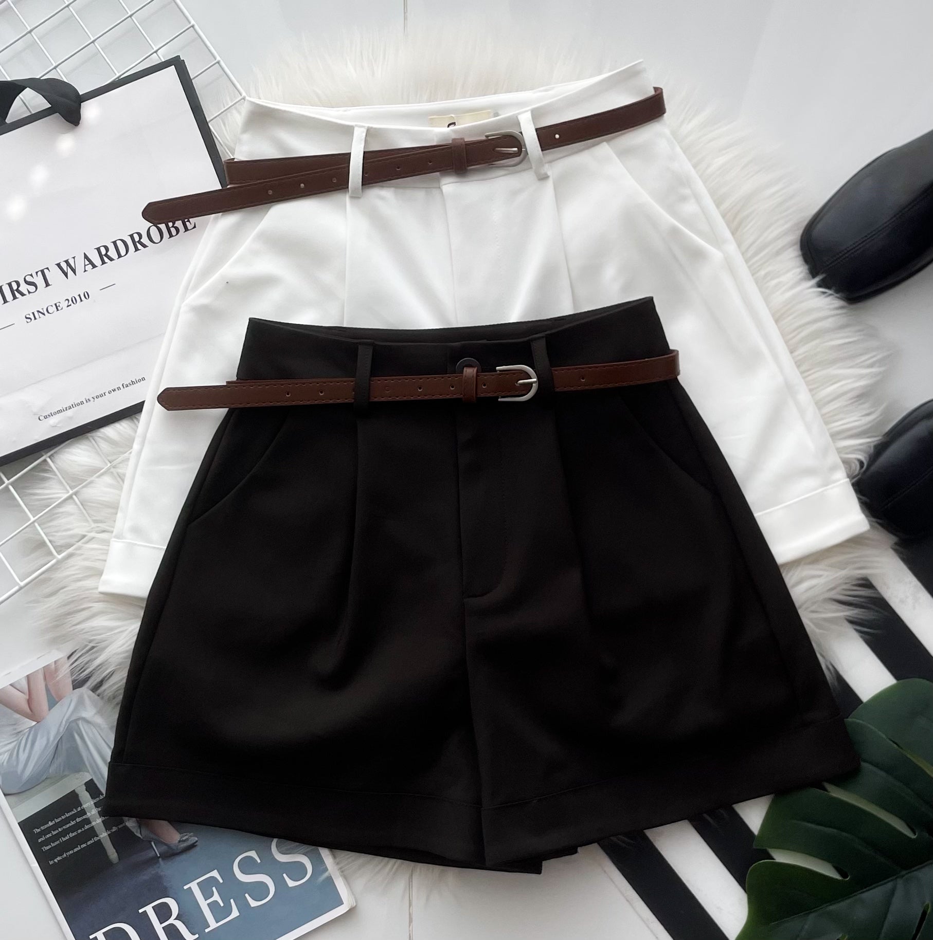 【S82946】高品质简约时尚厚实西装高腰显瘦百搭短裤，附送腰带，有口袋 ❤️❤️