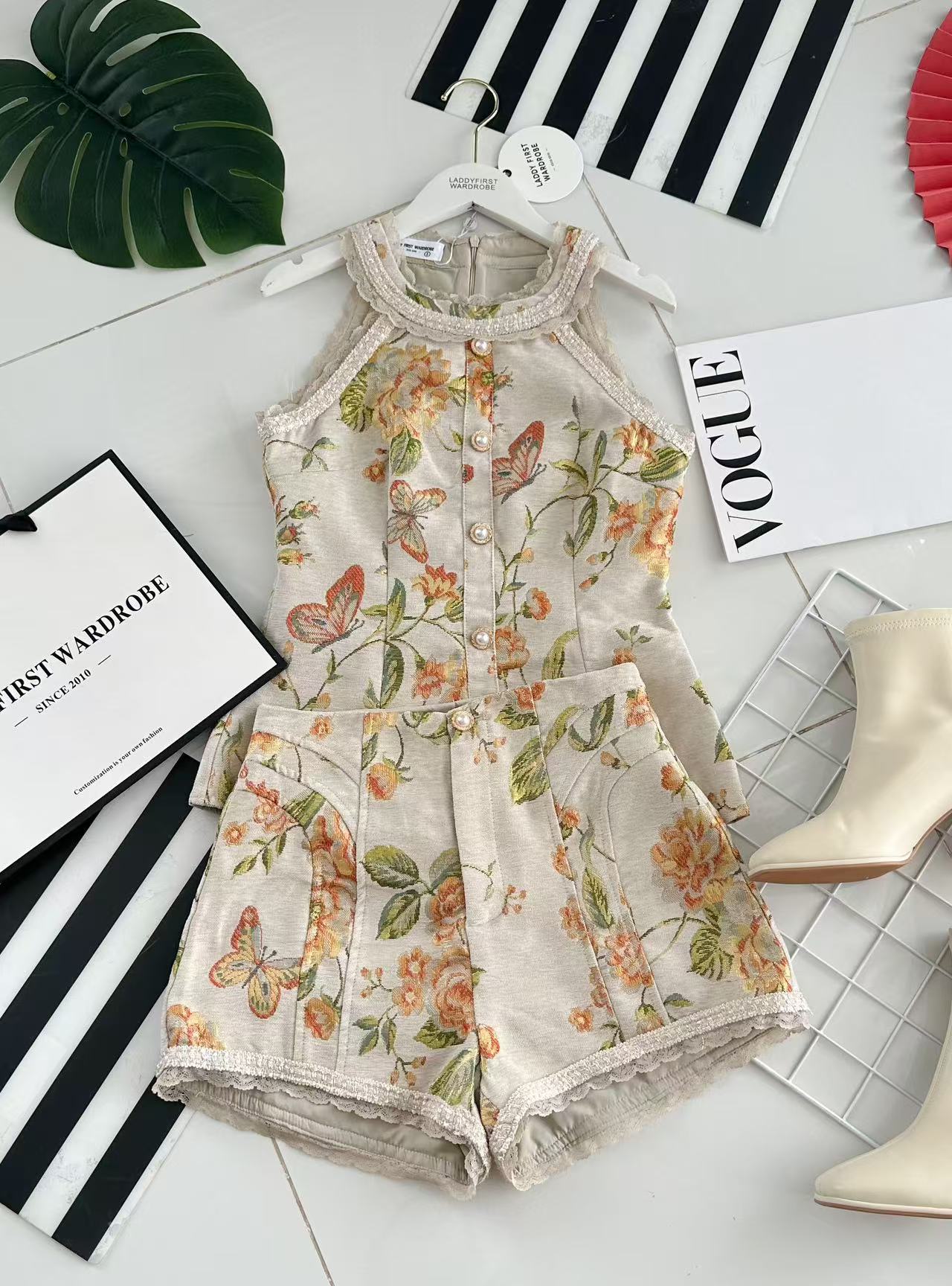 【SS3494】🧧 宠粉福利回馈 🧧 【LFW独家小圆饼】高品质两件式雪尼尔棉质CUT IN提花套装 无袖CUT IN收腰设计上衣➕高腰短裤，有口袋 ❤️❤️