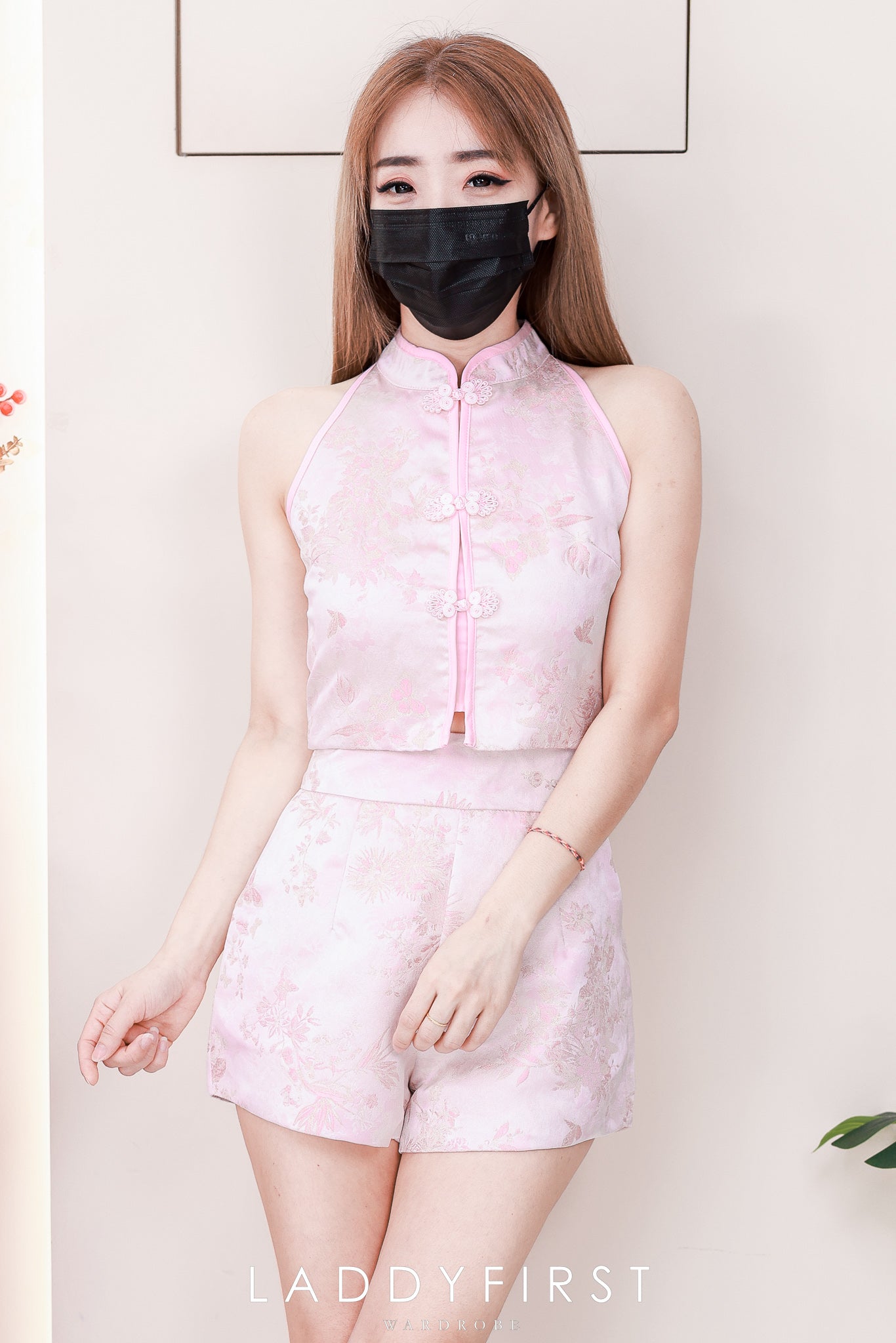 【SS21820 / 37606】高品质两件式气质新中式国风提花旗袍套装 中国结CUT IN旗袍上衣➕提花高腰短裤，有口袋 ❤️❤️