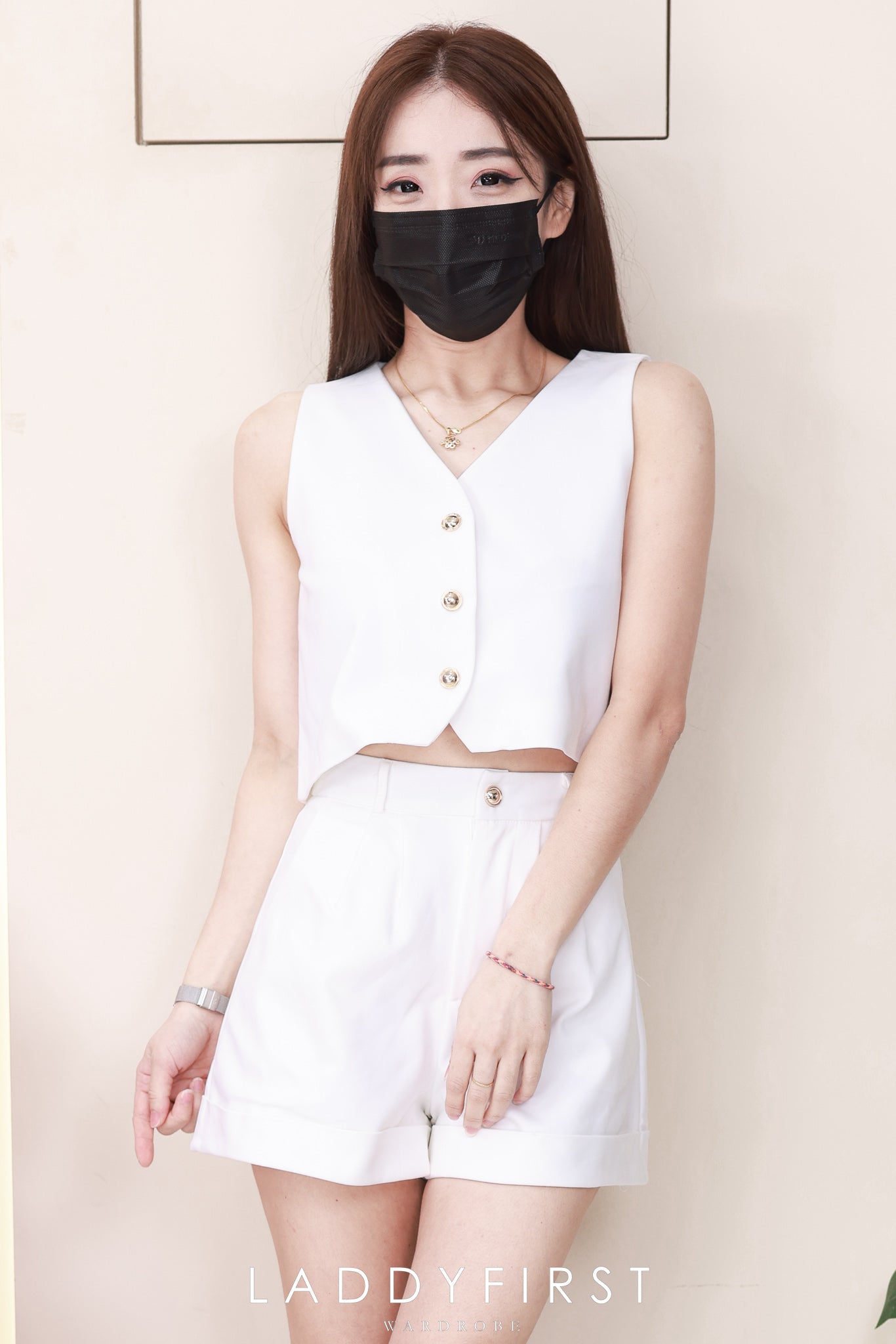 【SS80253】高品质两件式西装时尚套装 V领无袖西装上衣➕不包臀西装高腰百搭短裤，有口袋 ❤️❤️ 【B-R1-C6】
