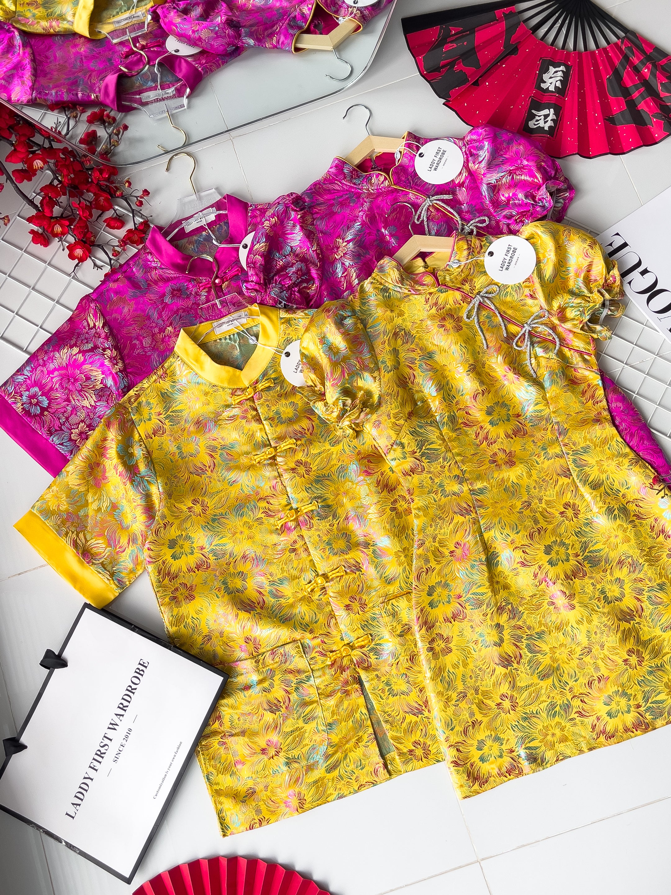 【D8235271】独家爆款优雅气质国风立领泡泡袖显腰身提花旗袍连身裙子，搭配精致蝴蝶结水钻针扣点缀【B-R3-C4】