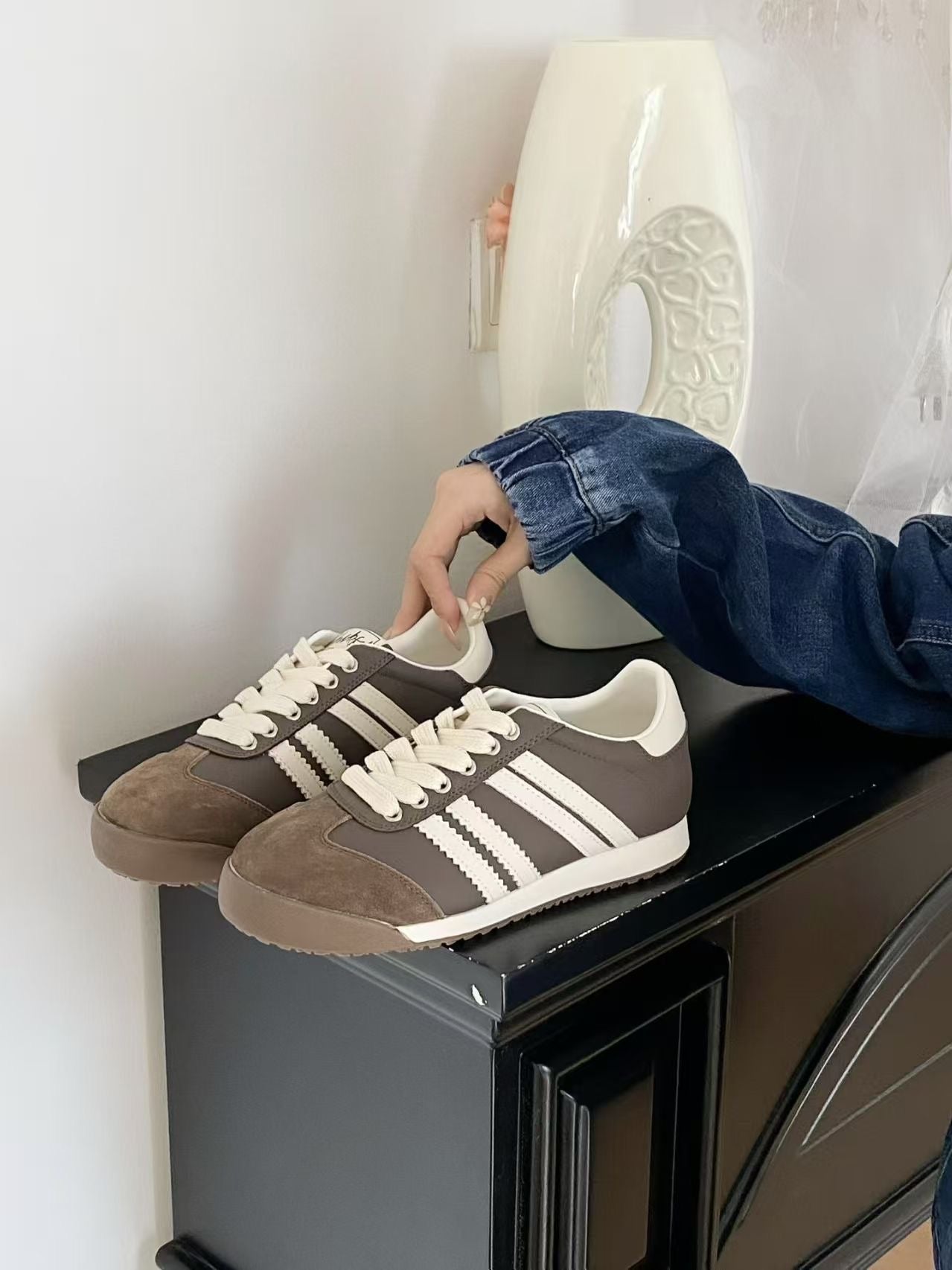 【R1002-1】🔅精选预售款🔅高质量韩系秀气带内增高经典款真皮德训鞋子 ❤️