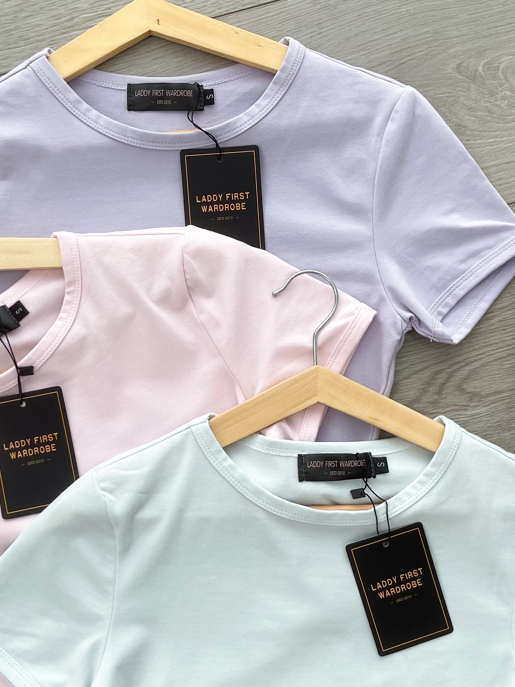 【T3543】独家爆款高品质百搭必备款纯棉弹力短版百搭短袖上衣 ❤❤