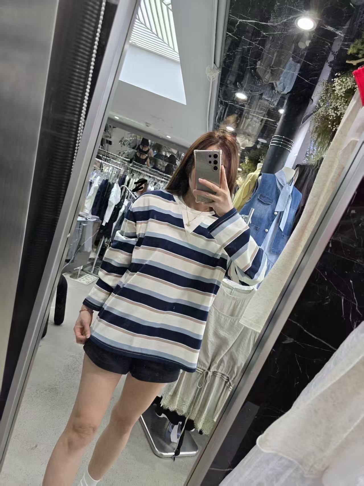 【T0938】✨现货✨高质量韩式风线条纹上衣  ❤️