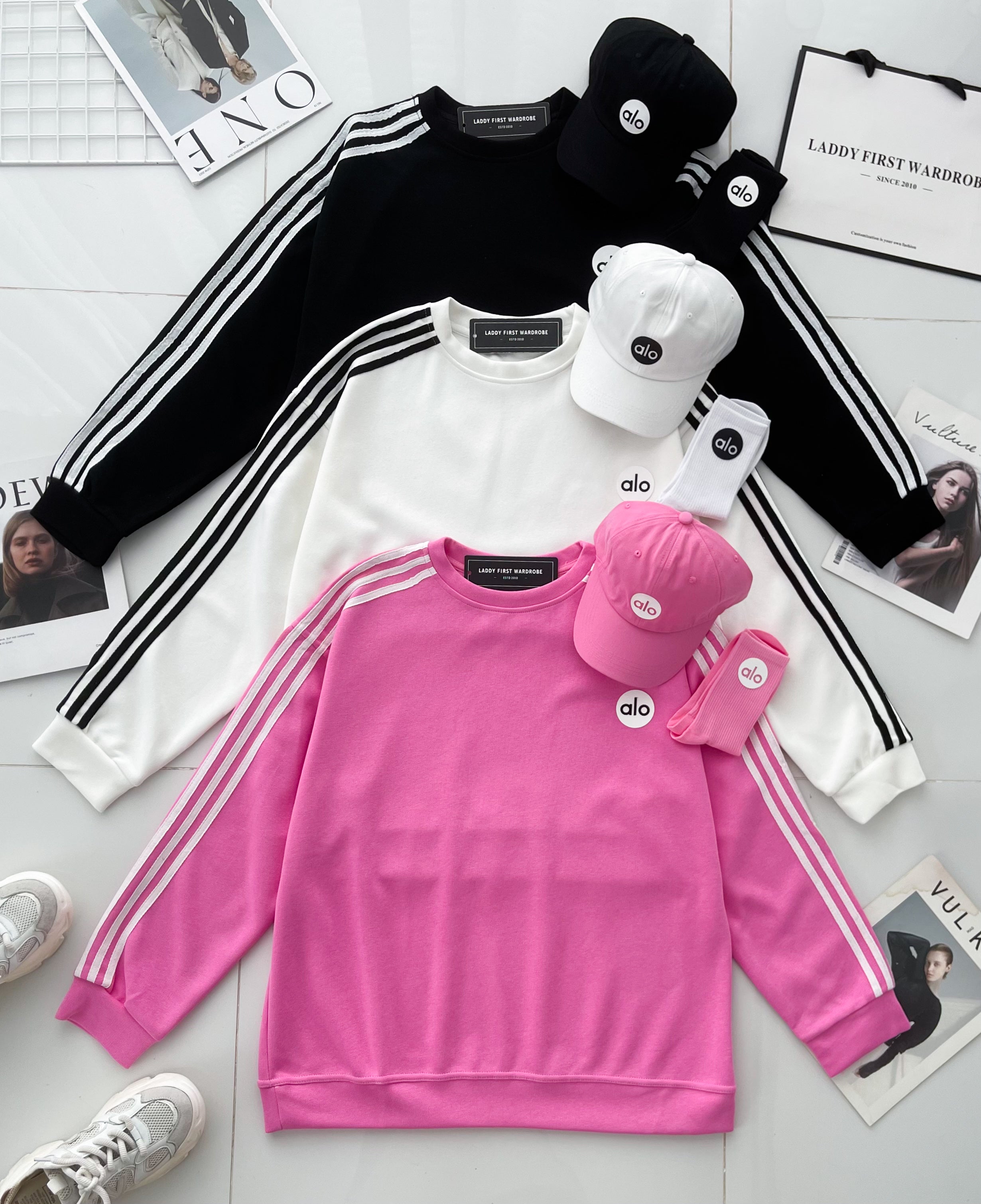 【O80111-1】⚡补货预订款⚡高品质三件套男女同款厚实卫衣棉Oversized 潮流时尚长袖上衣 ❤️❤️ 上衣👕➕帽子🧢➕袜子🧦