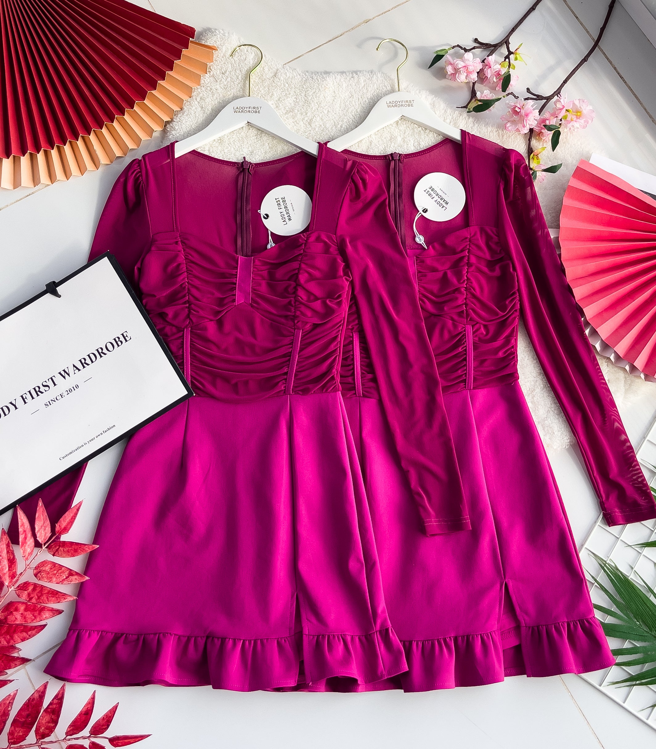 【D8228421】【LFW独家小圆饼】高品质透视网纱皱褶长袖上衣拼接荷叶摆西装连身裙子，内层里布短裤 ❤️❤️