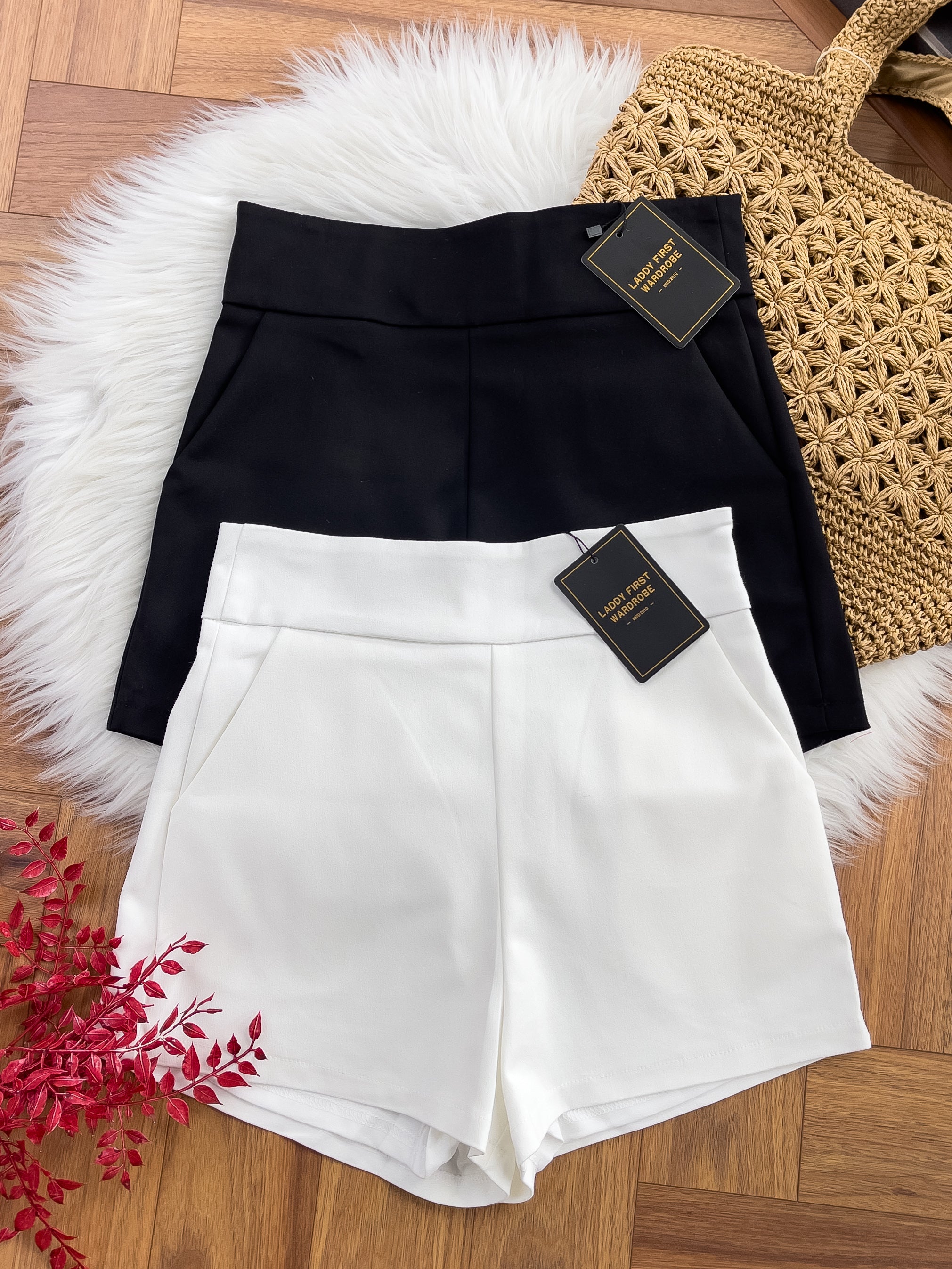 【S7885】【网站福利款✨】独家爆款【万能爸爸】西装高腰百搭短裤，后中拉链有口袋【B-R2-C6】