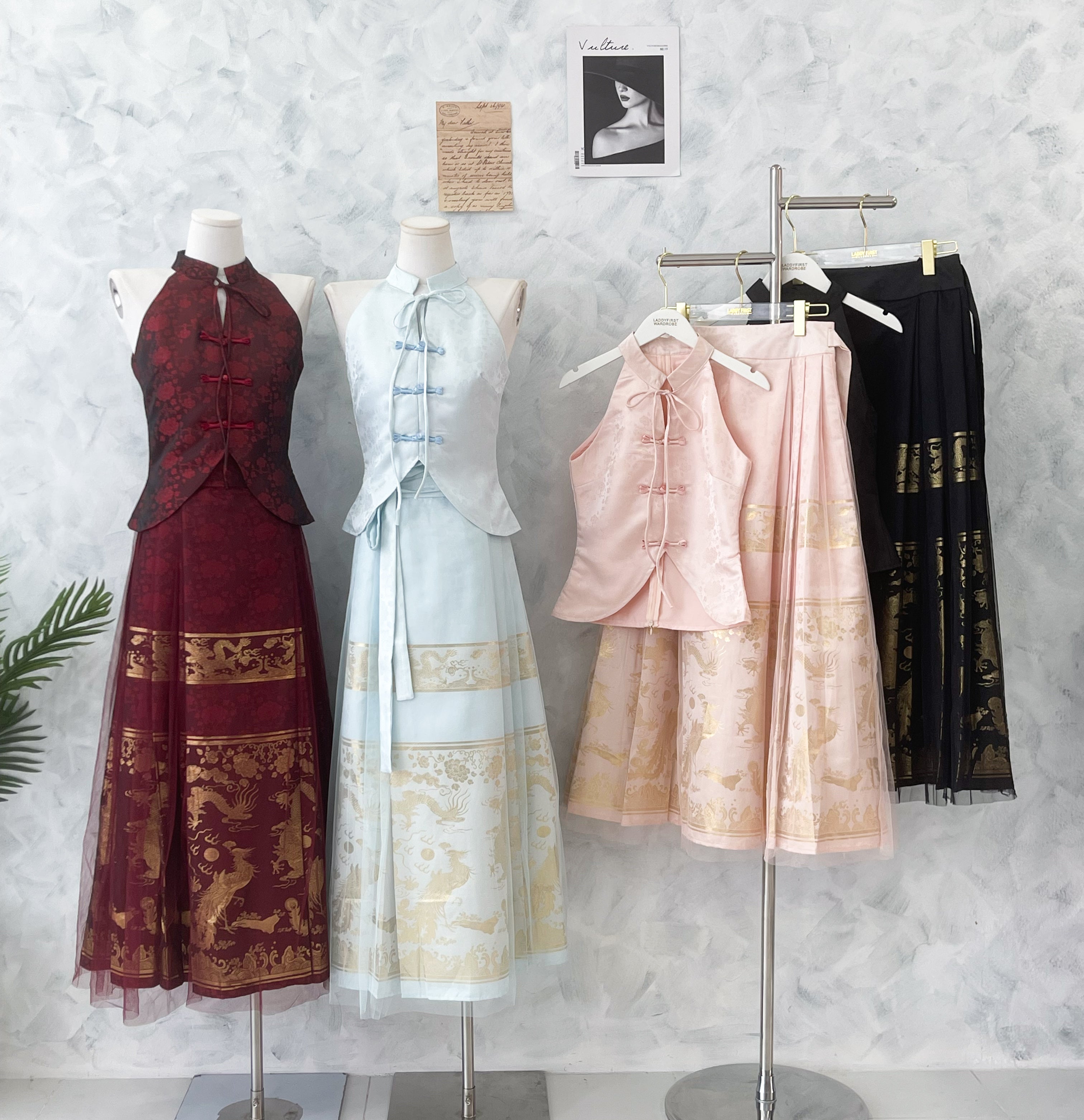 【SS2707】高品质两件式高贵贵气金线龙凤展翔马面裙旗袍套装 缎面无袖旗袍上衣➕高腰百褶马面长裙 ❤️❤️