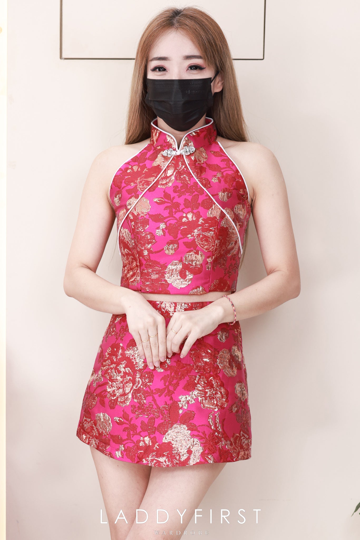 【SS8238802】【LFW独家小圆饼】高品质两件式高端气质金线浮雕提花旗袍套装 CUT IN无袖旗袍上衣➕提花高腰裤裙 ❤️❤️