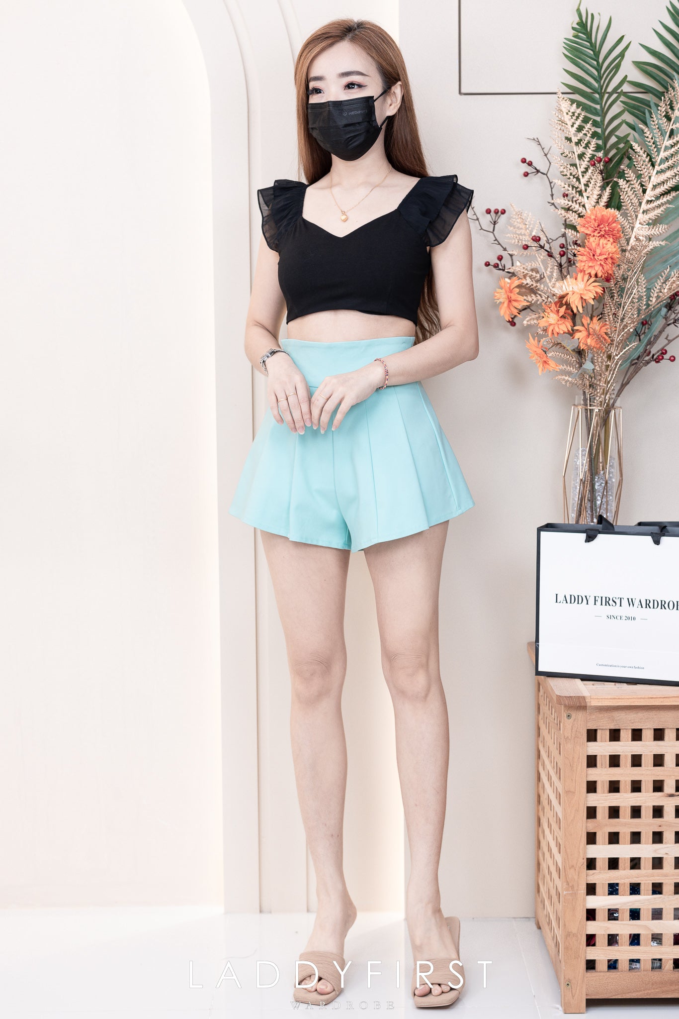 【S3380】【LFW独家小圆饼】高品质阔腿蓬蓬百褶显腰西装高腰百搭短裤，内层包臀防走光里布短裤 ❤️❤️【A-R3-C3】