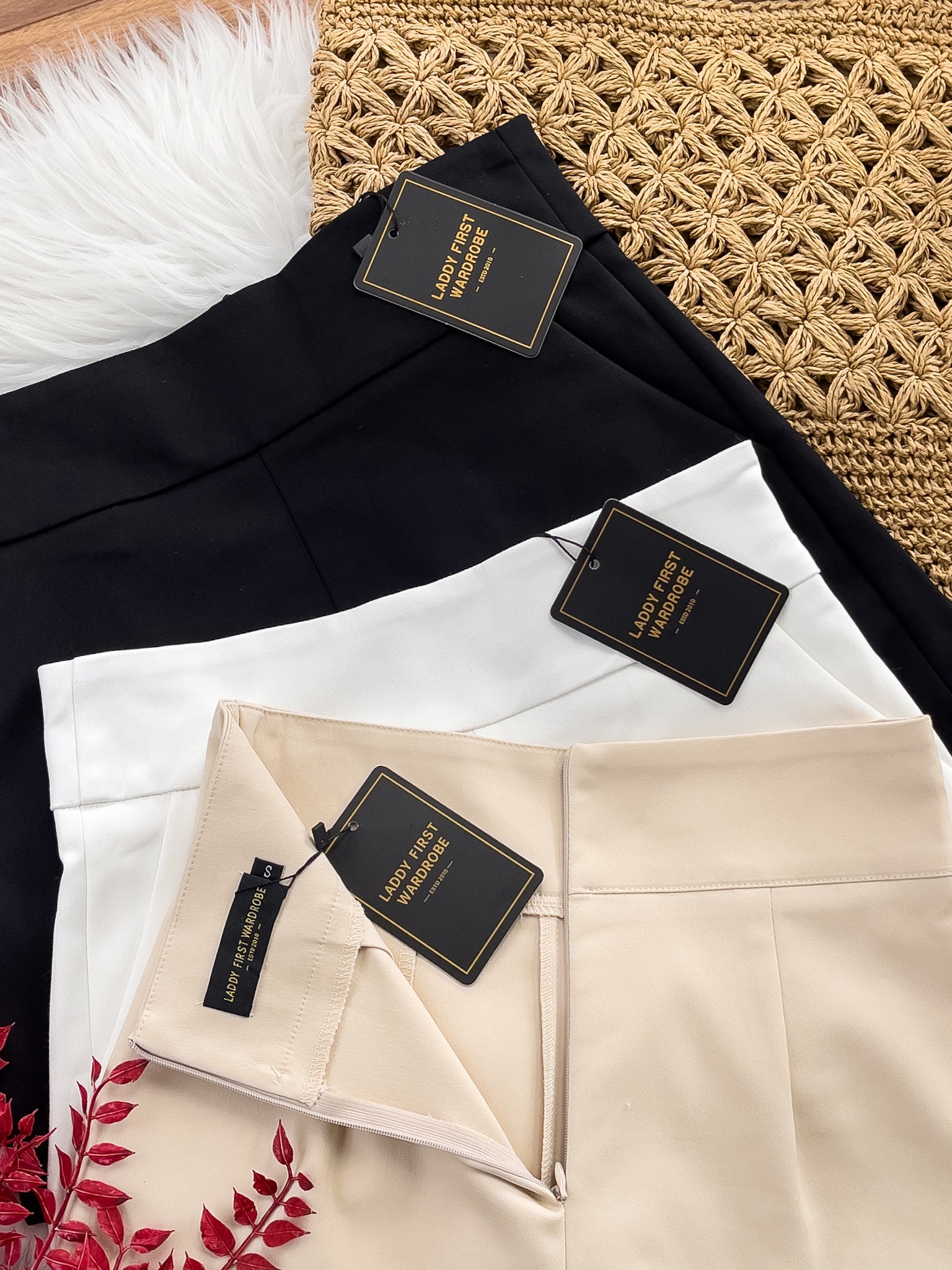 【S7885】【网站福利款✨】独家爆款【万能爸爸】西装高腰百搭短裤，后中拉链有口袋【B-R2-C6】