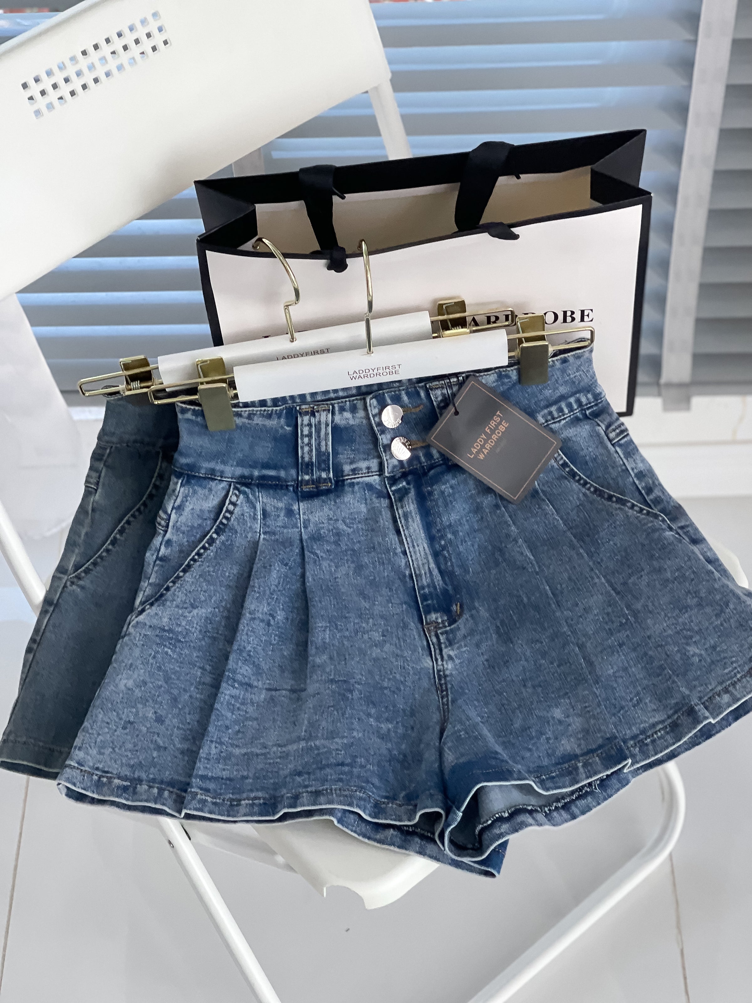 【S3439】【独家小圆饼】高品质COTTON JEANS牛仔弹力百褶设计牛仔高腰百搭短裤，有口袋 ❤️❤️ 【A-R1-C6】