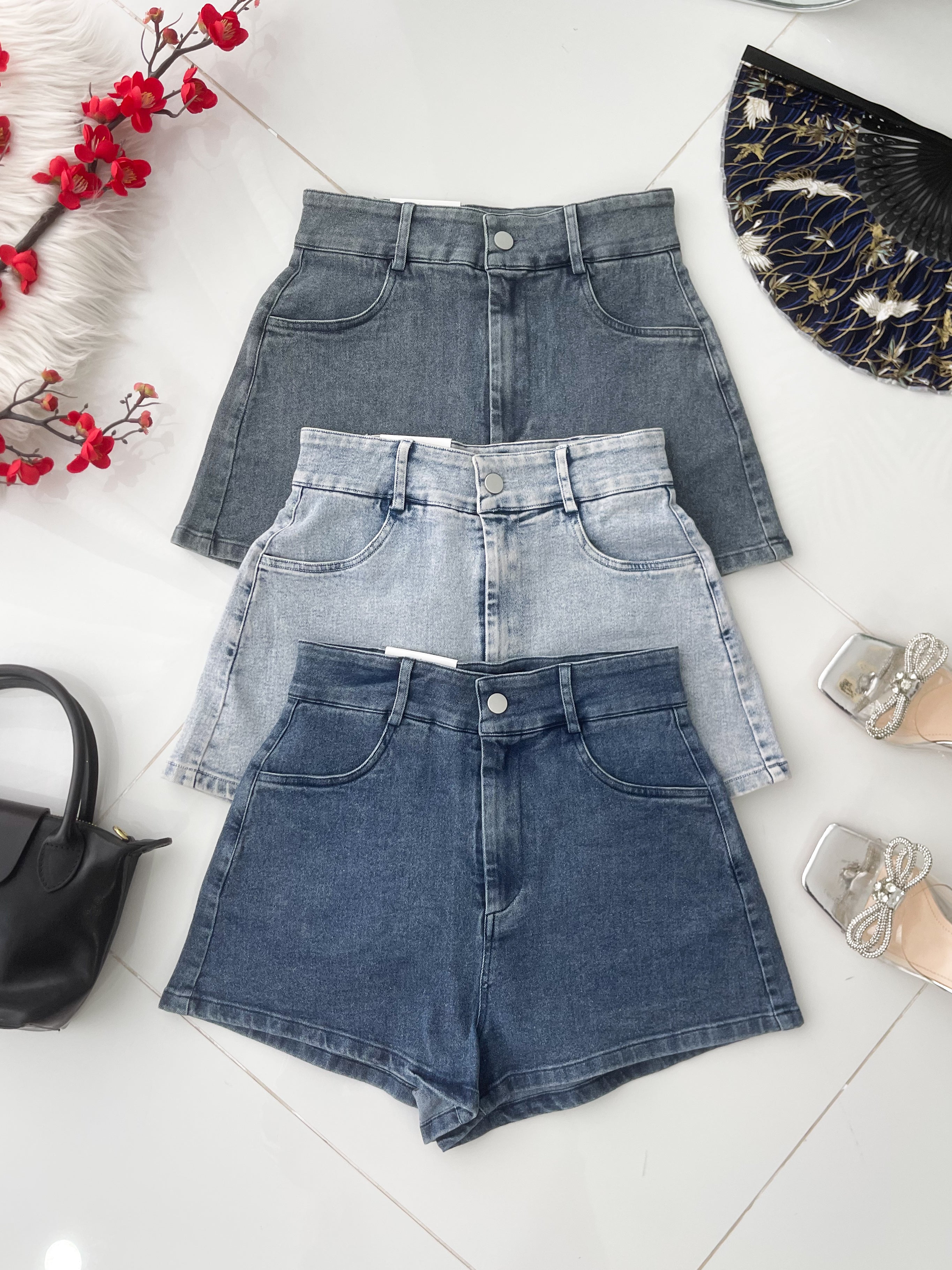 【S5776】高品质COTTON JEANS日常简约款牛仔高腰百搭短裤，有口袋 ❤️❤️