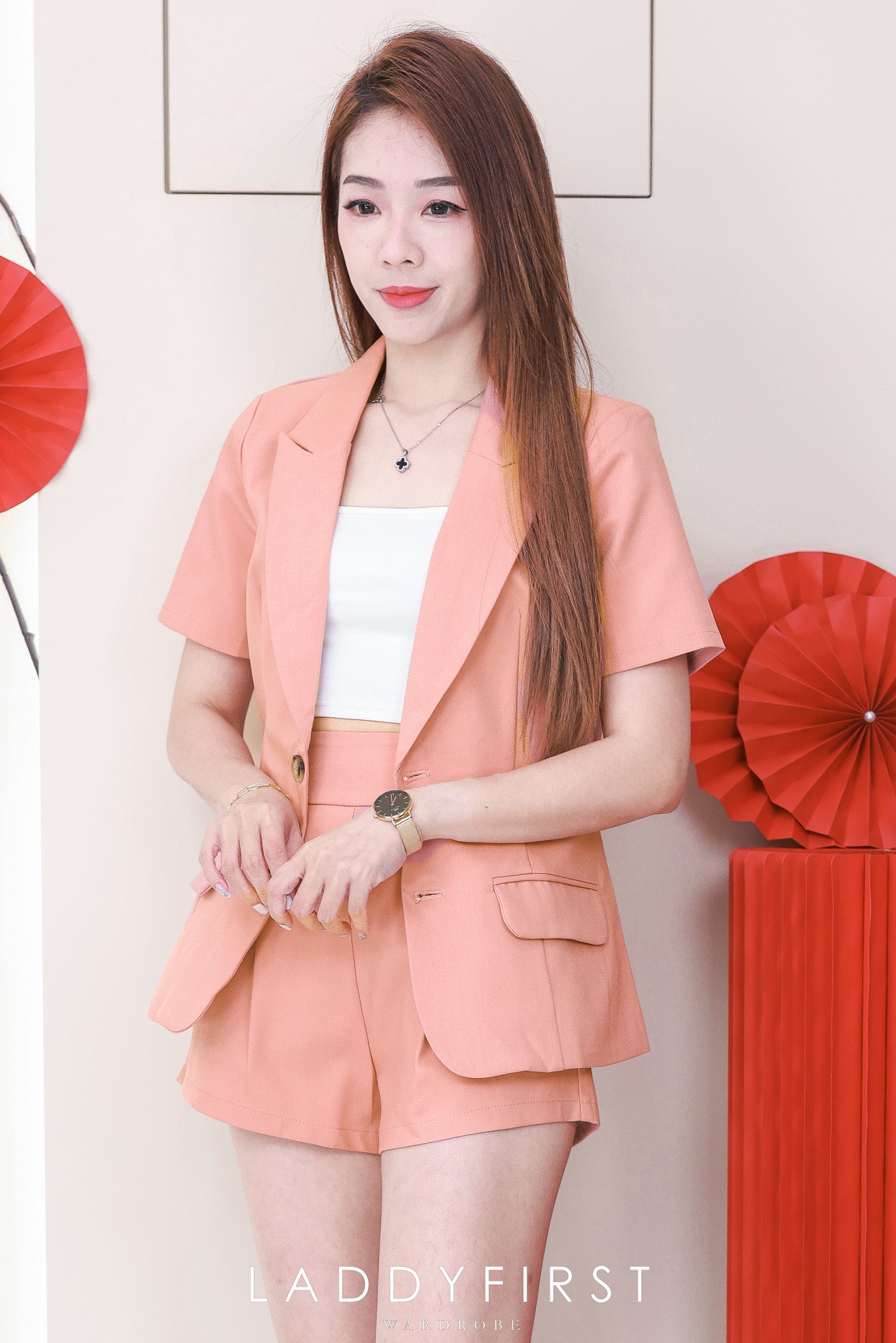 【SS3470】【LFW独家小圆饼】高品质两件式气质西装时装套装 V翻领短袖西装上衣/外套，有口袋➕西装高腰百搭短裤 , 有口袋 ❤❤