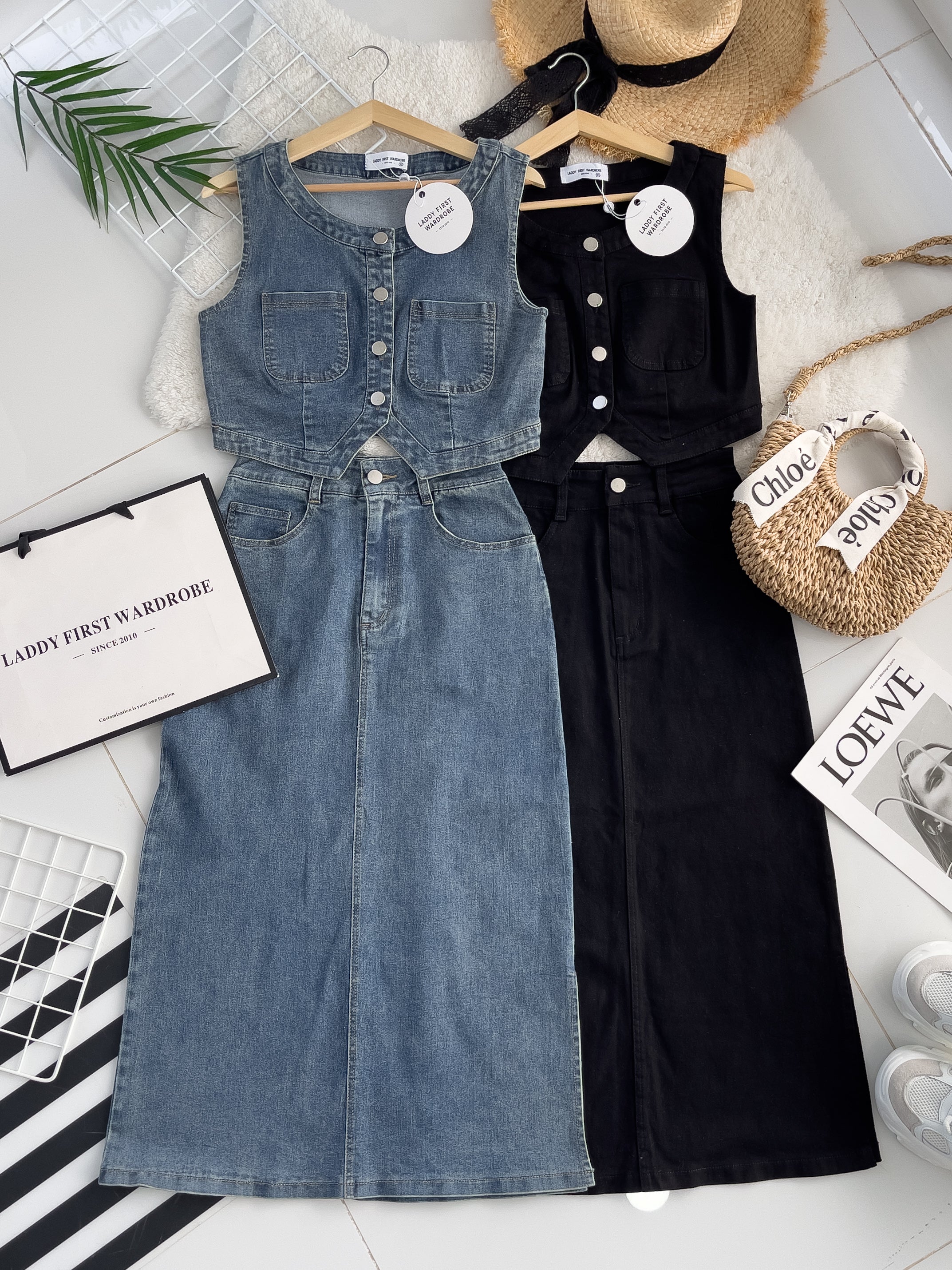 【SS3440】【LFW独家小圆饼】高品质两件式韩版气质时尚套装 无袖马甲牛仔上衣/外套两穿➕中长款牛仔高腰裙子，侧边开叉设计，有口袋 ❤️❤️【A- R1-C6】