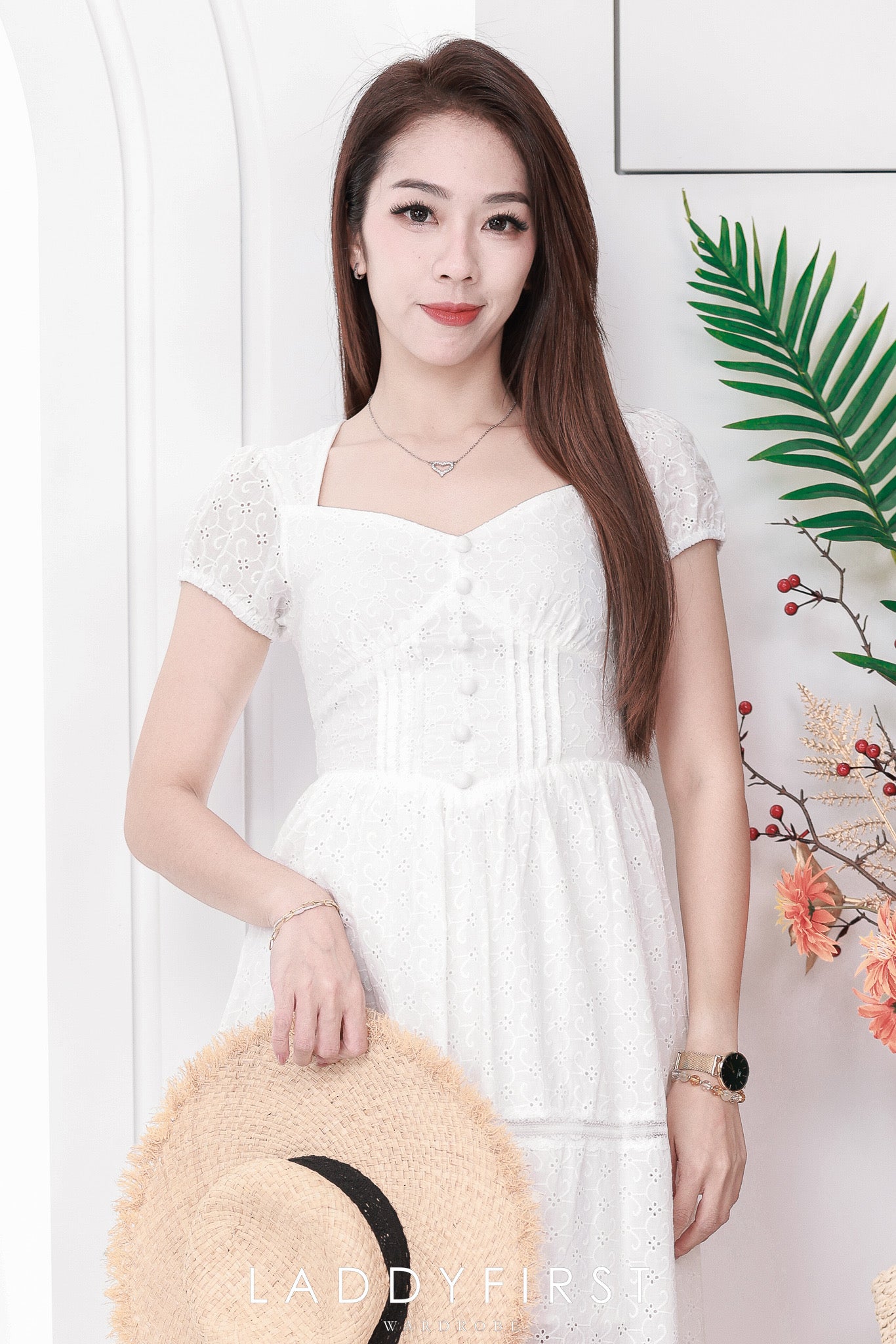 【D38416】高品质爱心领口泡泡短袖铜花简约连身裙子 ❤️❤️