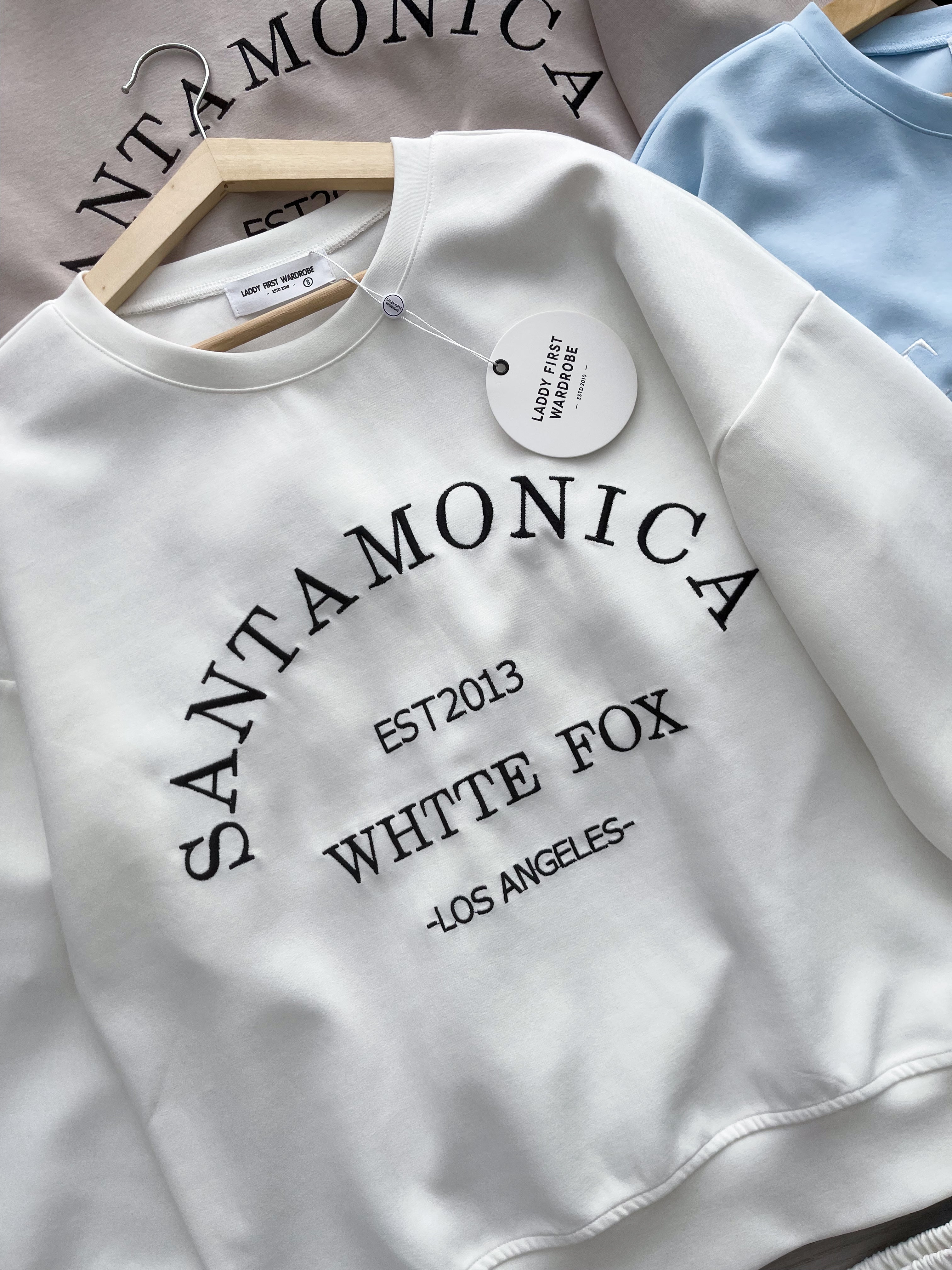 【SS3544】🌟推荐🌟【LFW独家小圆饼】高品质空气棉质宽松版简约休闲套装 宽松版刺绣字母长袖上衣➕松紧腰弹力休闲百搭短裤，有口袋 ❤️❤️