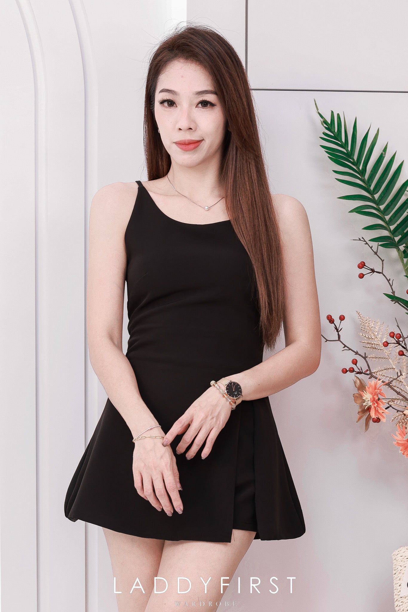 【SS5942】高品质两件式西装连衣裙套装 无袖肩带开叉边西装连衣裙➕西装高腰百搭短裤，有口袋 ❤️❤️