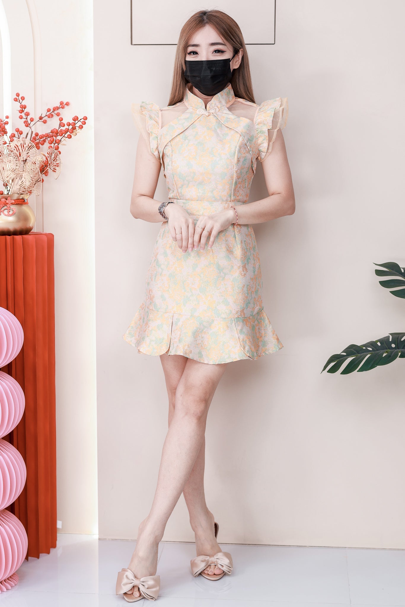 【SS21778 / 91320】高品质两件式高端气质新中式提花旗袍套装 荷叶袖提花旗袍上衣➕荷叶下摆设计提花裙子，内层有里布短裤 ❤️❤️