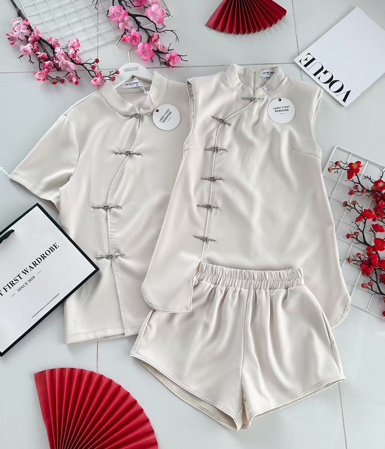 【SS3481】【LFW独家小圆饼】高品质两件式减龄洋气时尚新中式国风西装旗袍套装 排盘扣无袖旗袍连衣裙➕松紧腰弹力高腰百搭短裤，有口袋 ❤️❤️