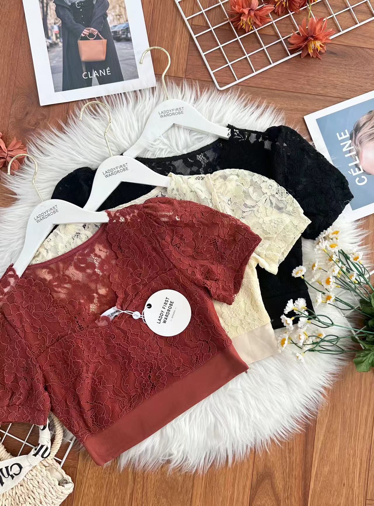 【SS3433】【网站福利款✨】【LFW独家小圆饼】高品质两件式高端气质时装套装 短袖蕾丝时装上衣➕中长款西装高腰裙子 ❤️❤️