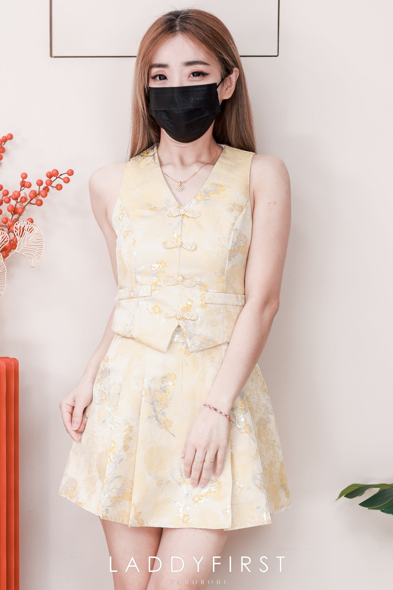 【SS21748 / 37568】高品质两件式高档气质马甲式新中式提花旗袍套装 马甲式提花旗袍上衣➕百褶高腰裙子，内层有里布短裤，有口袋 ❤️❤️